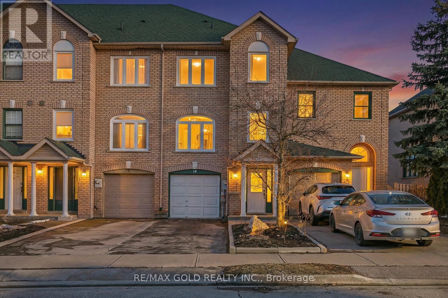 10 Provincial Place, Brampton, Ontario  L6S 6C1 - Photo 1 - W12872380