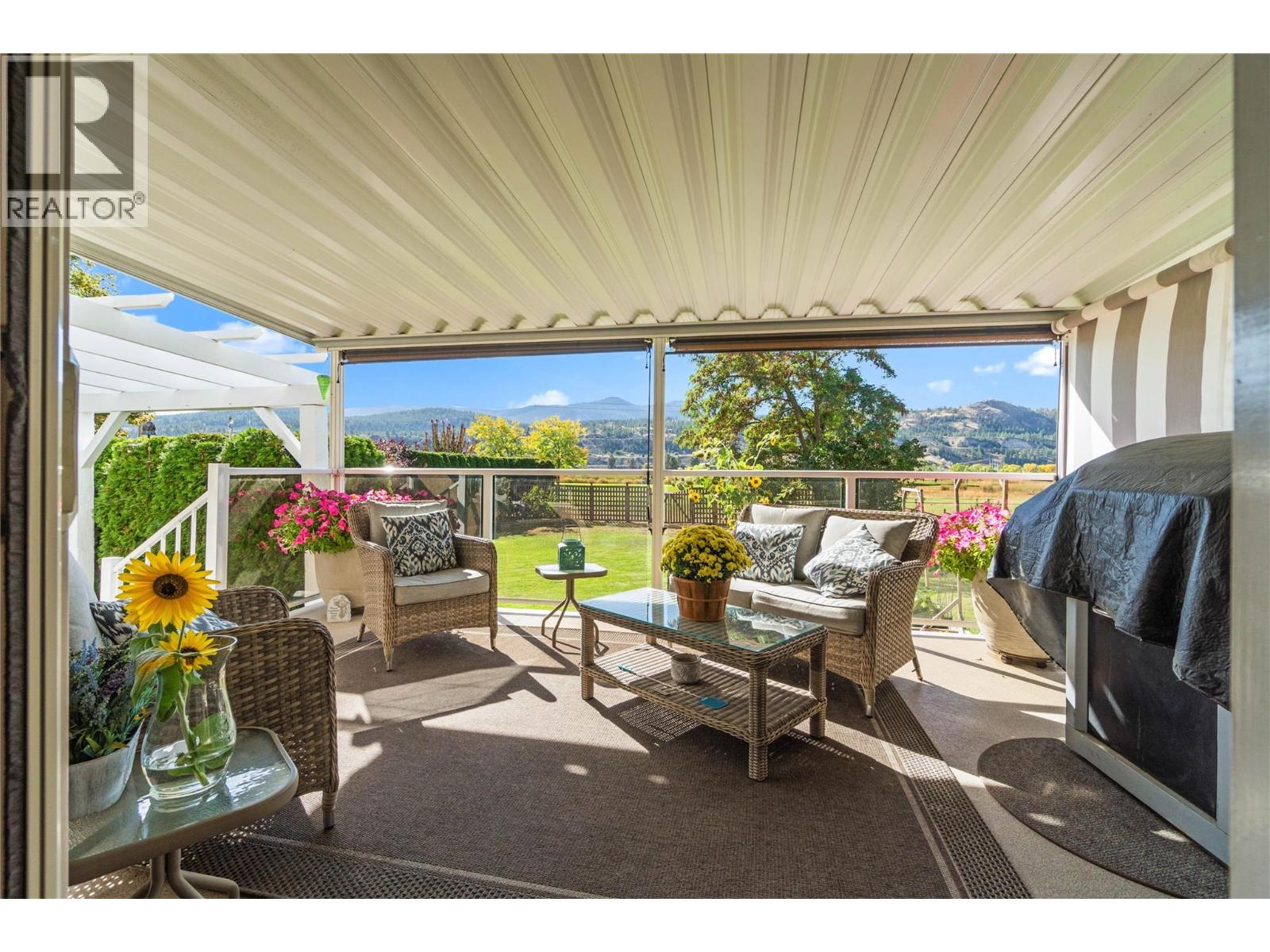 3689 Navatanee Drive, Kamloops, British Columbia  V2H 1S1 - Photo 14 - 10378034