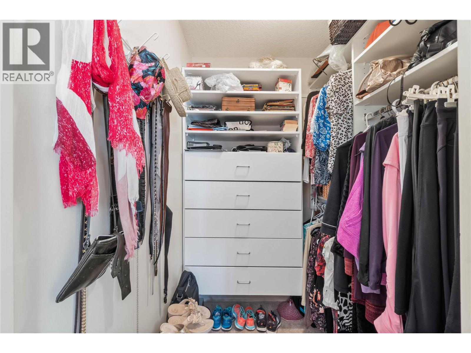 3689 Navatanee Drive, Kamloops, British Columbia  V2H 1S1 - Photo 21 - 10378034