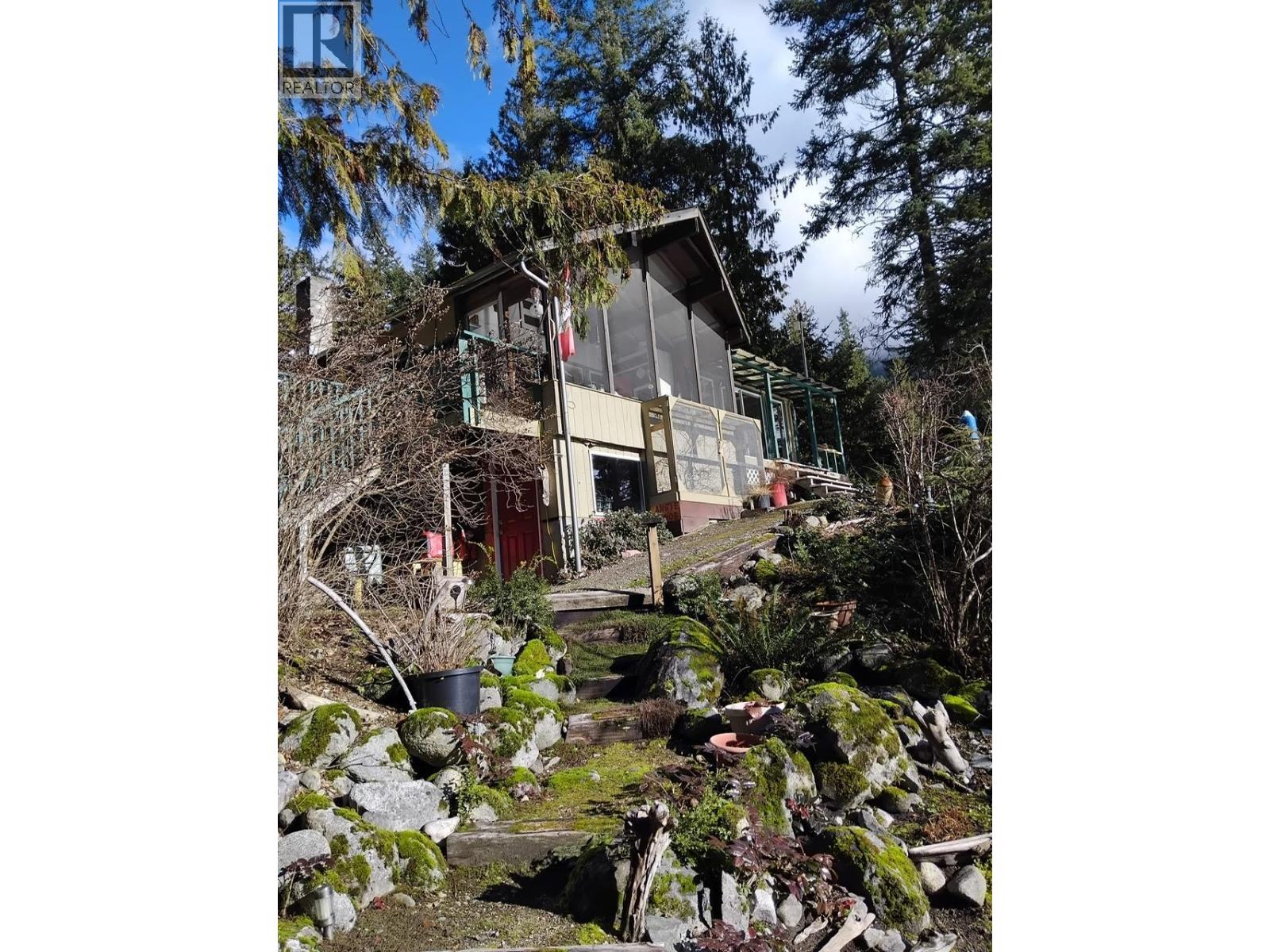 10484 In-Shuck-Ch Forest Service Road, Mount Currie, British Columbia  V0N 2K0 - Photo 18 - R3098966