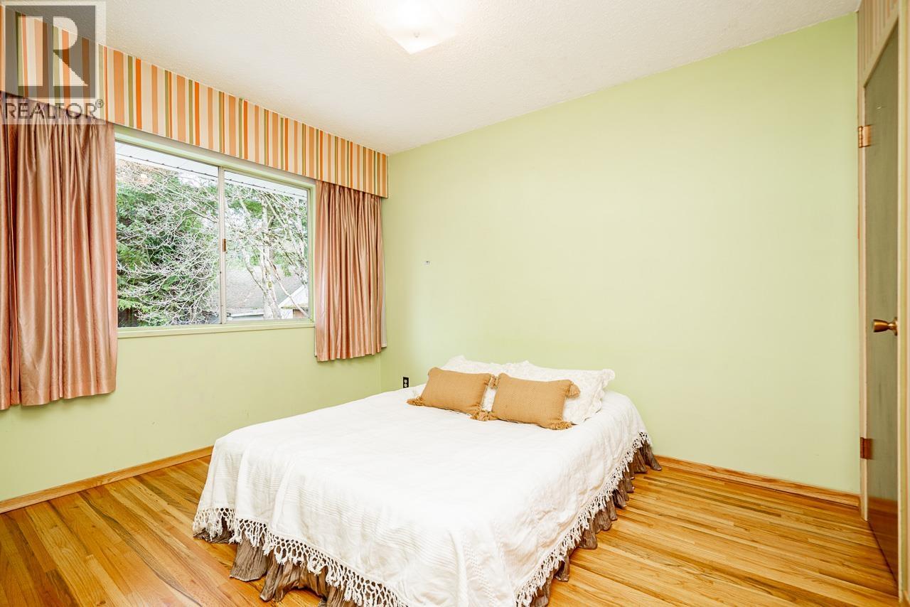 2293 Warrenton Avenue, Coquitlam, British Columbia  V3K 3M4 - Photo 18 - R3098979