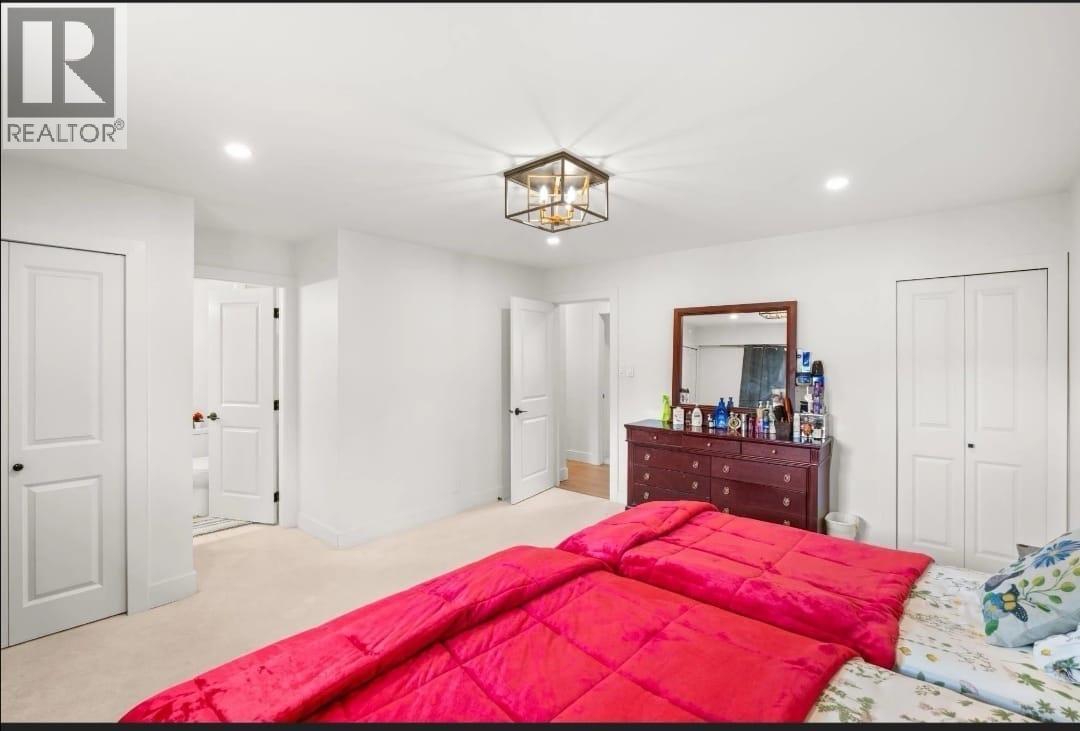 Upper & Lower 1106 Duthie Avenue, Burnaby, British Columbia  V5A 2R4 - Photo 7 - R3098960