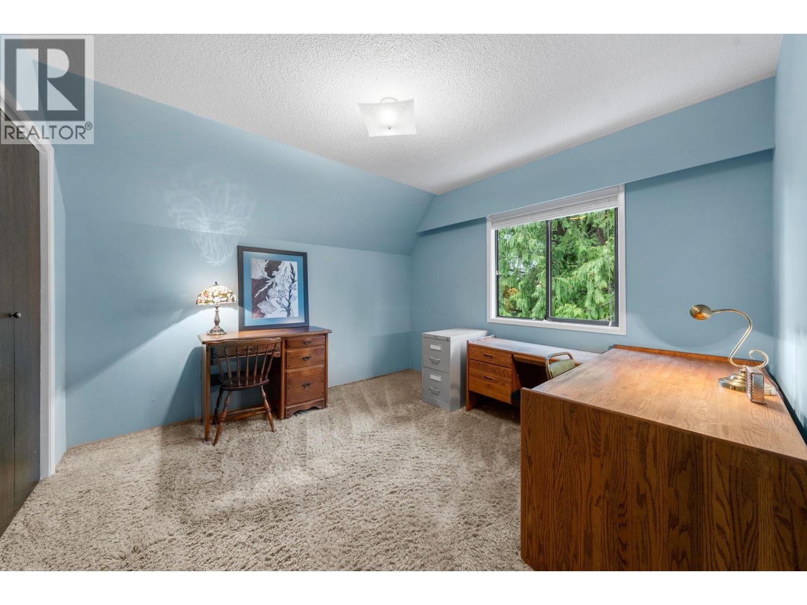 4877 Cedarcrest Avenue, North Vancouver, British Columbia  V7R 3R6 - Photo 32 - R3098858