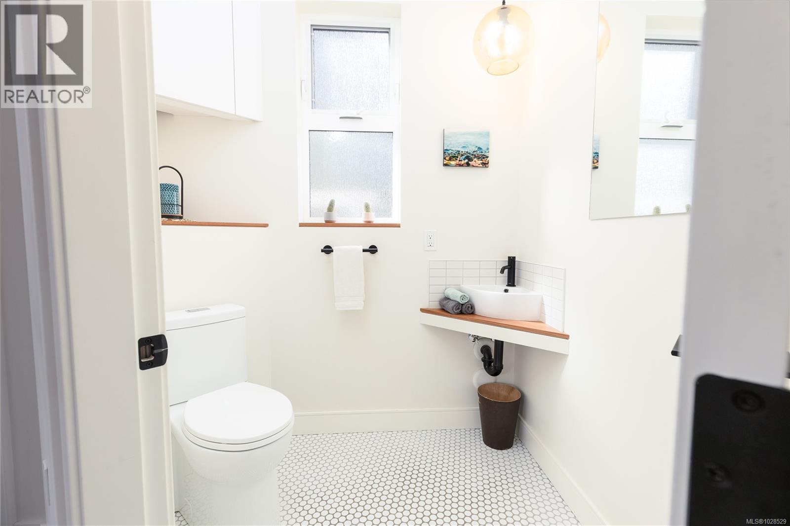 2746 Penrith Ave, Cumberland, British Columbia  V0R 1S0 - Photo 9 - 1028529