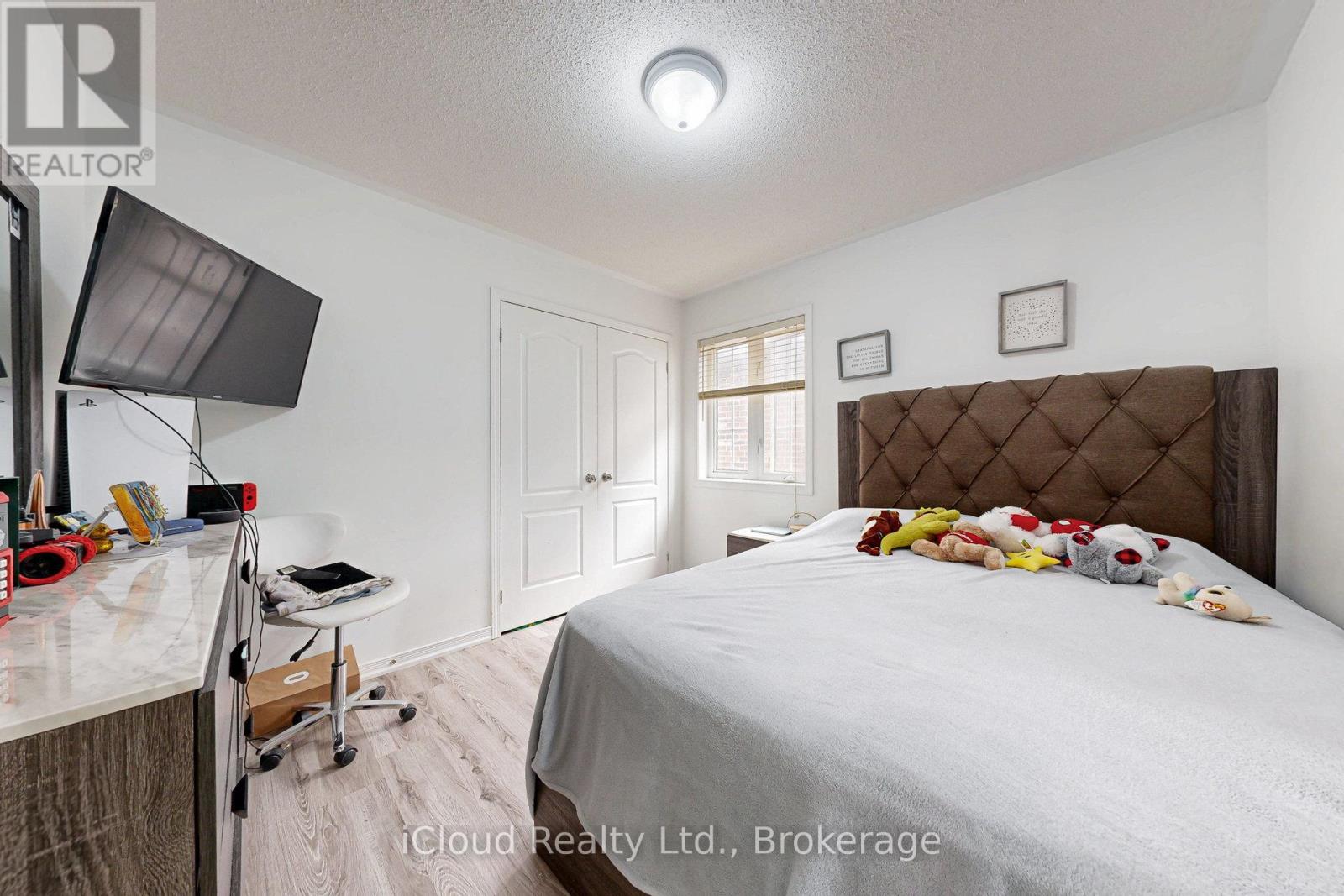 6 Mt Pleasant Avenue, Whitby (Blue Grass Meadows), Ontario  L1N 0C8 - Photo 29 - E12873508