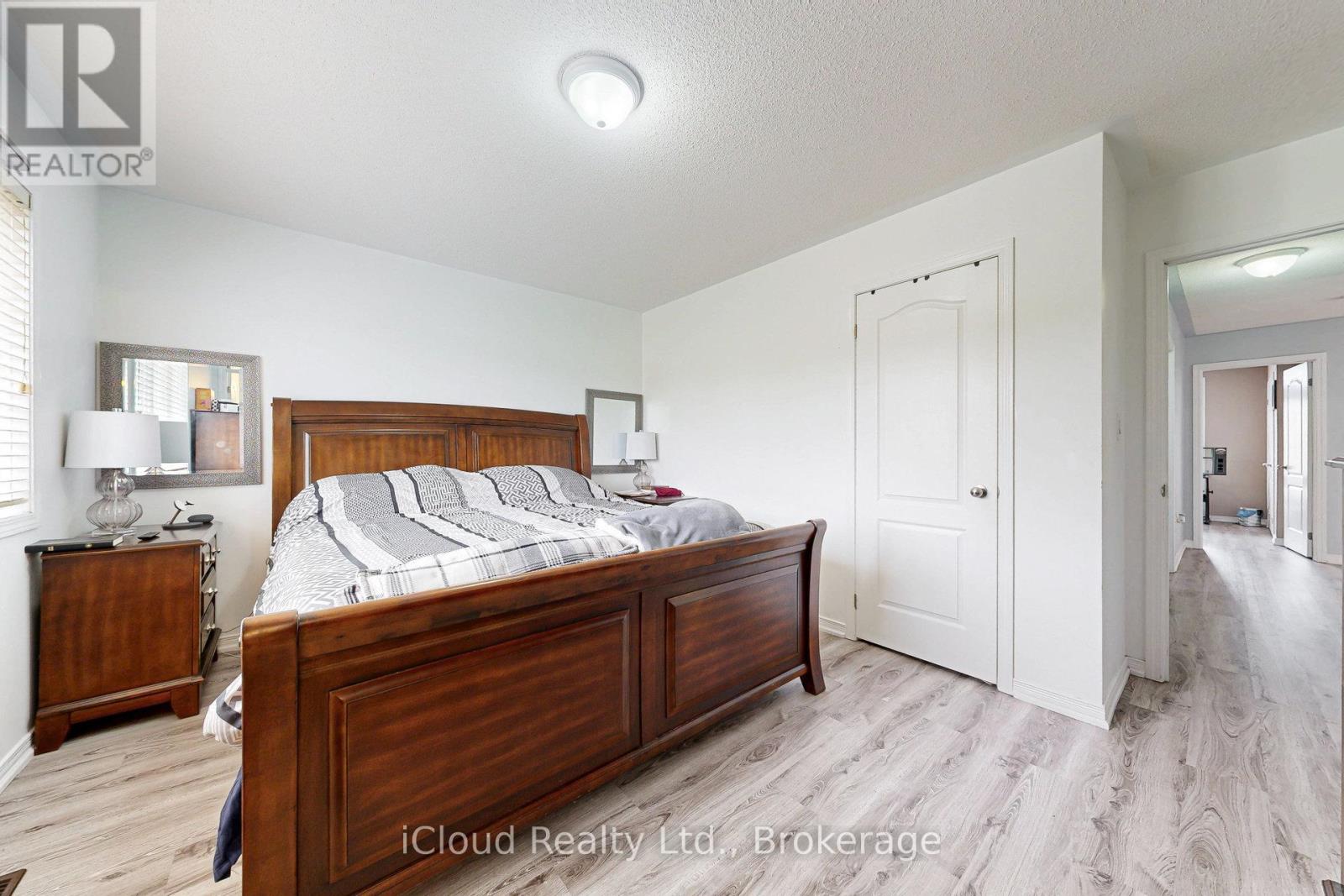 6 Mt Pleasant Avenue, Whitby (Blue Grass Meadows), Ontario  L1N 0C8 - Photo 37 - E12873508