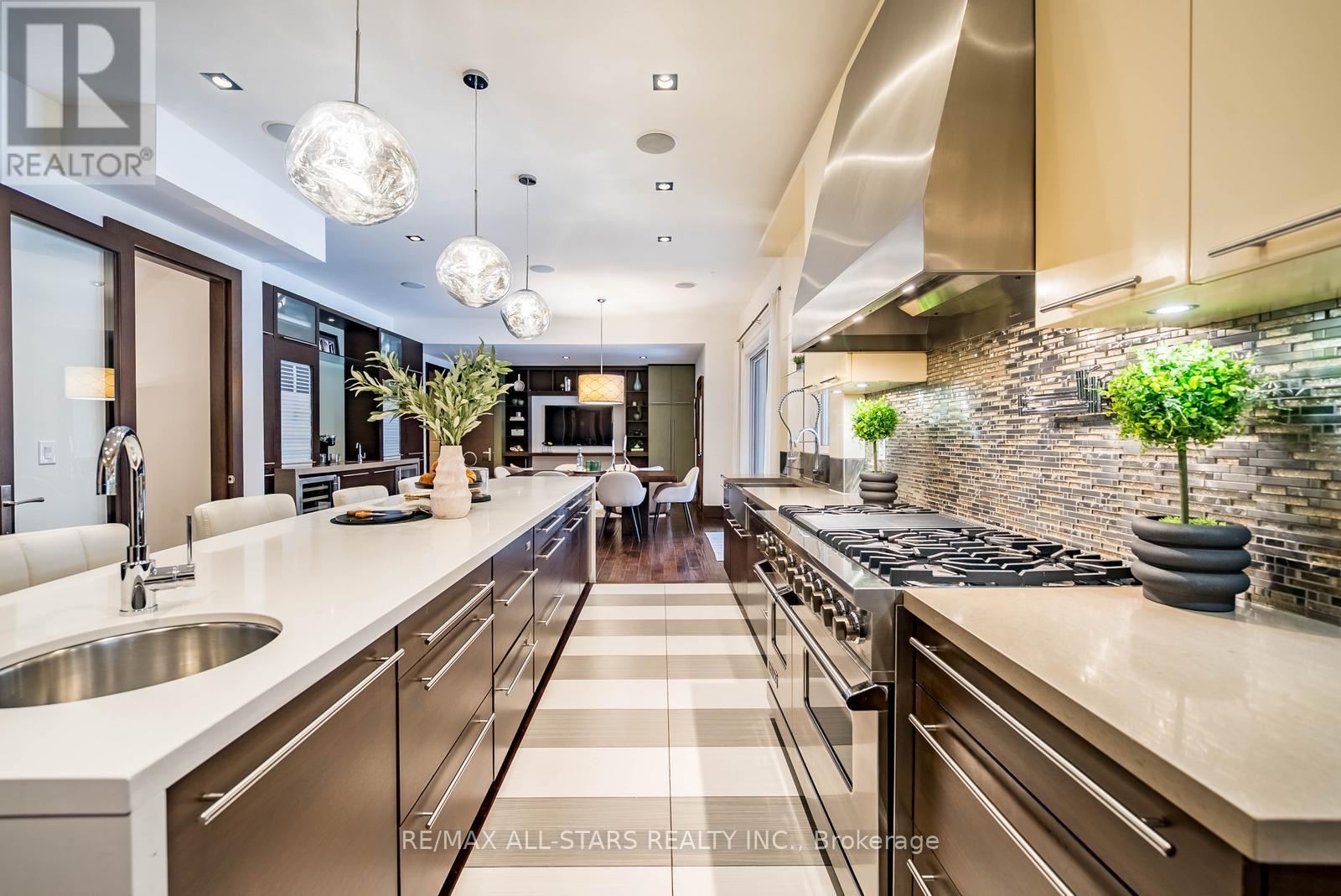 32 Wembley Avenue, Markham, Ontario  L3R 2A9 - Photo 15 - N12873414