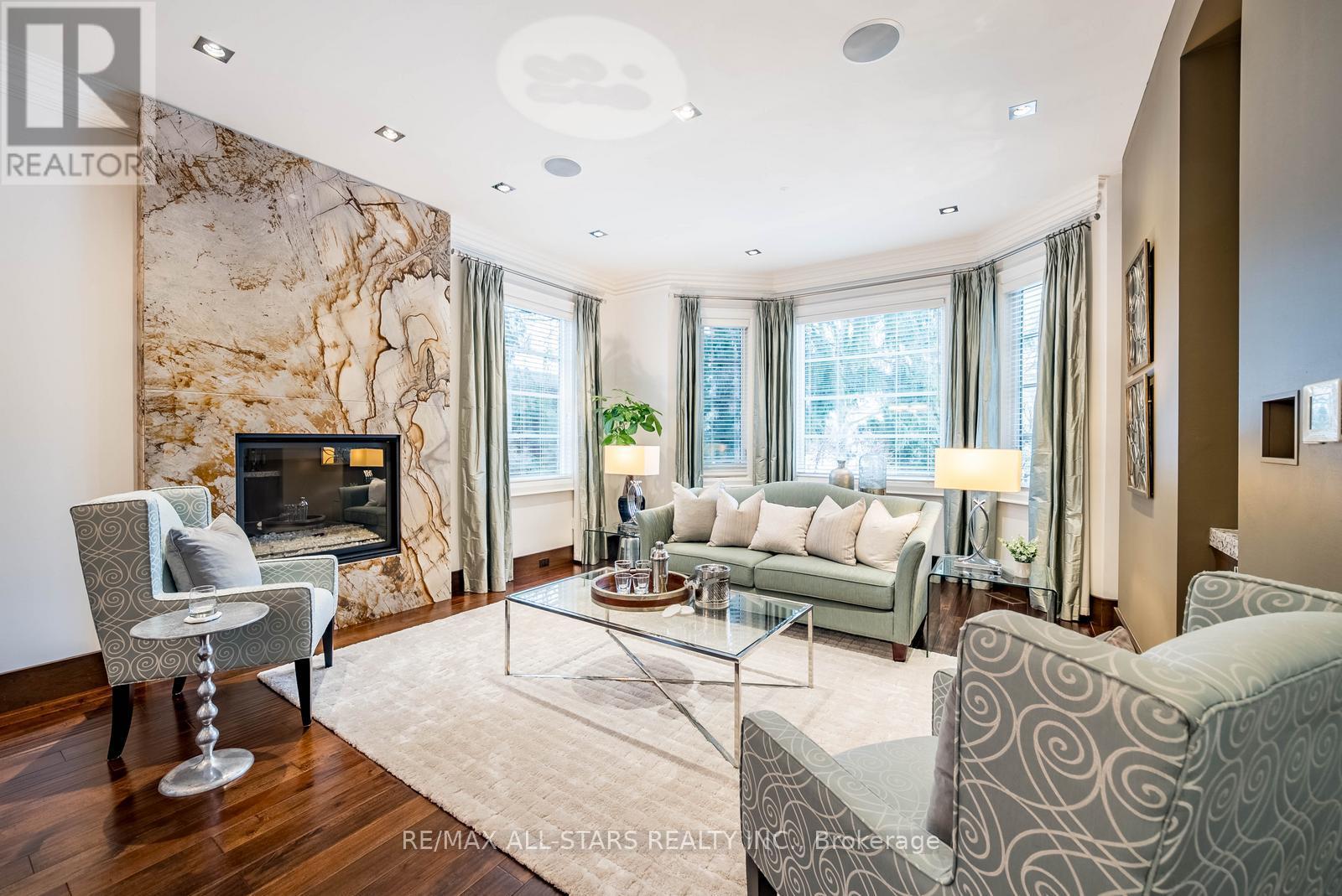 32 Wembley Avenue, Markham, Ontario  L3R 2A9 - Photo 7 - N12873414