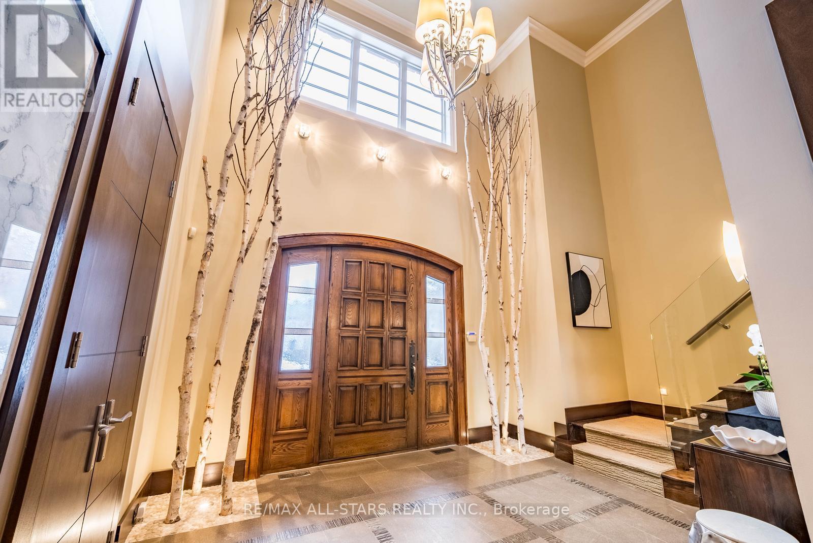 32 Wembley Avenue, Markham, Ontario  L3R 2A9 - Photo 5 - N12873414