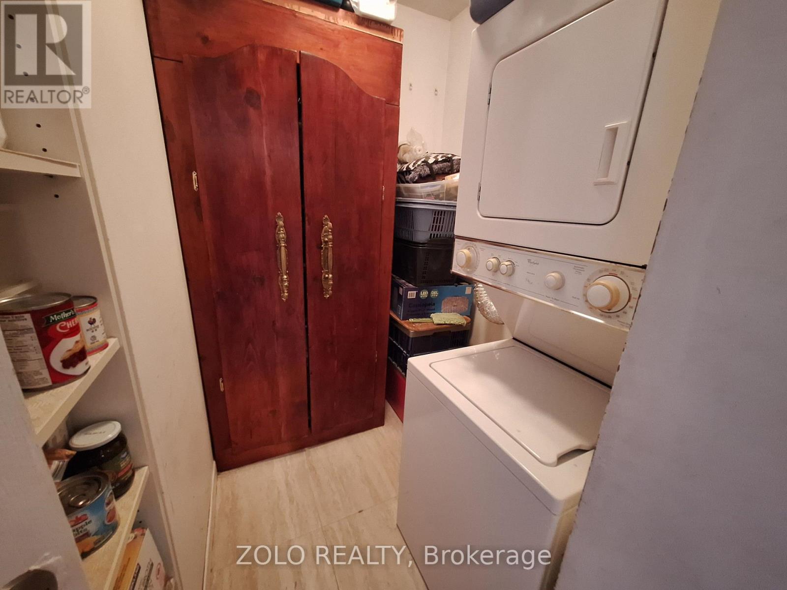 1001 - 300 Webb Drive, Mississauga, Ontario  L5B 3W3 - Photo 12 - W12822200