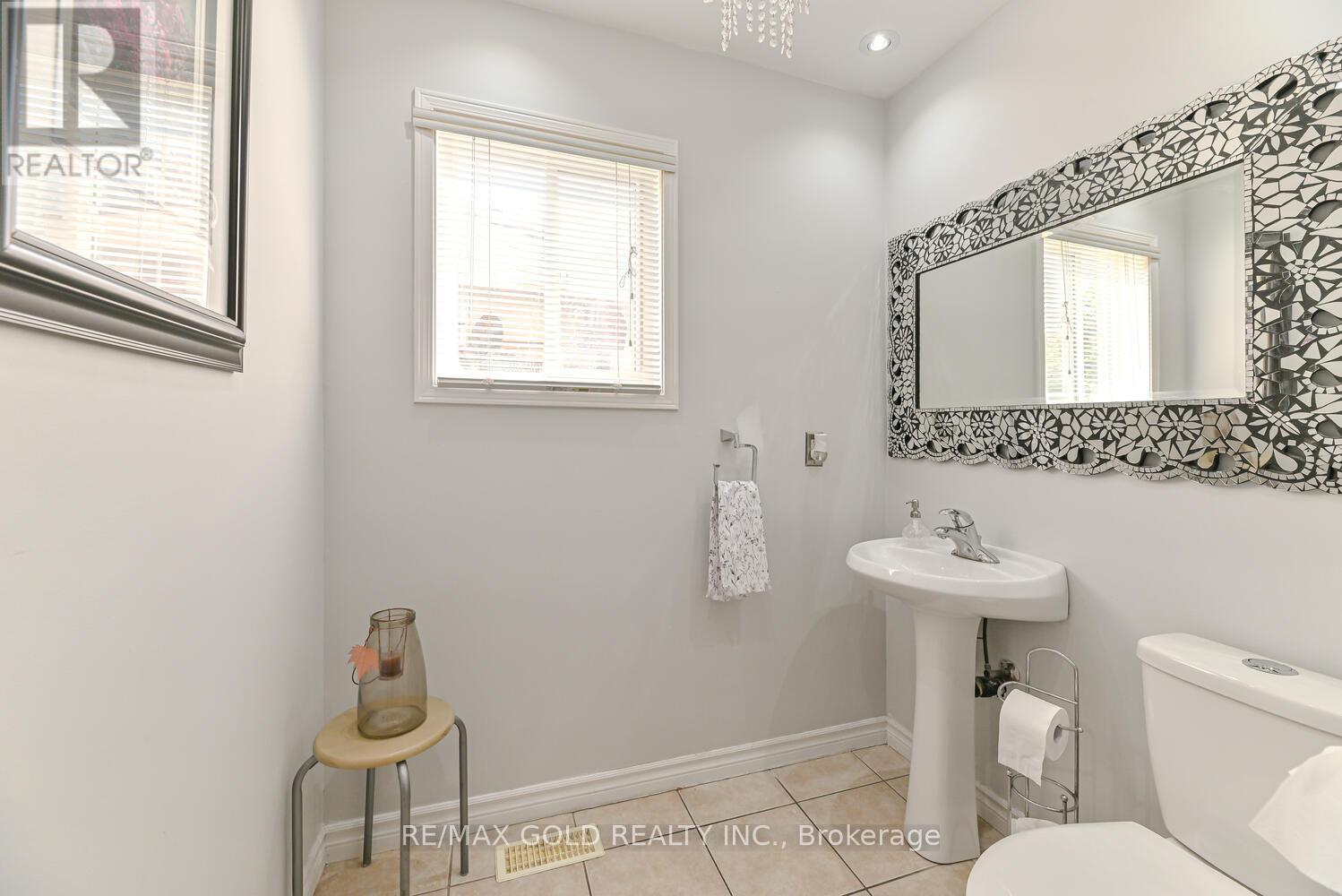 63 Hiberton Crescent, Brampton, Ontario  L7A 3C9 - Photo 15 - W12866722