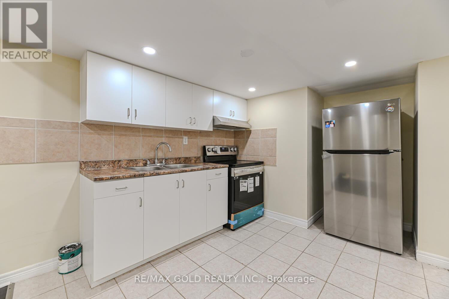 63 Hiberton Crescent, Brampton, Ontario  L7A 3C9 - Photo 38 - W12866722