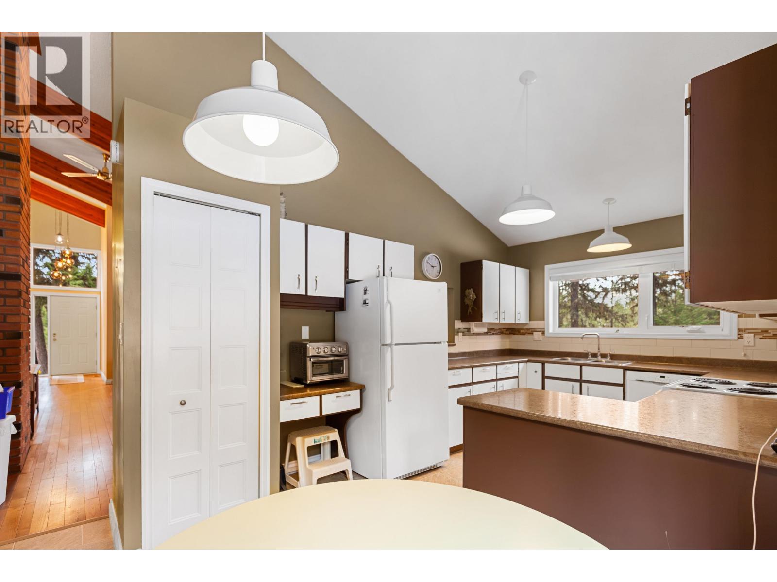 13710 Big Fir Road, Prince George, British Columbia  V2N 5B5 - Photo 9 - R3098988