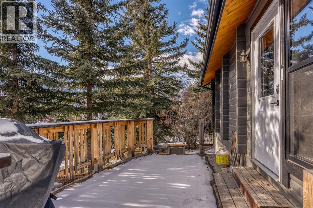 327 Silvertip Close, Canmore, Alberta  T1W 1B6 - Photo 8 - A2290030