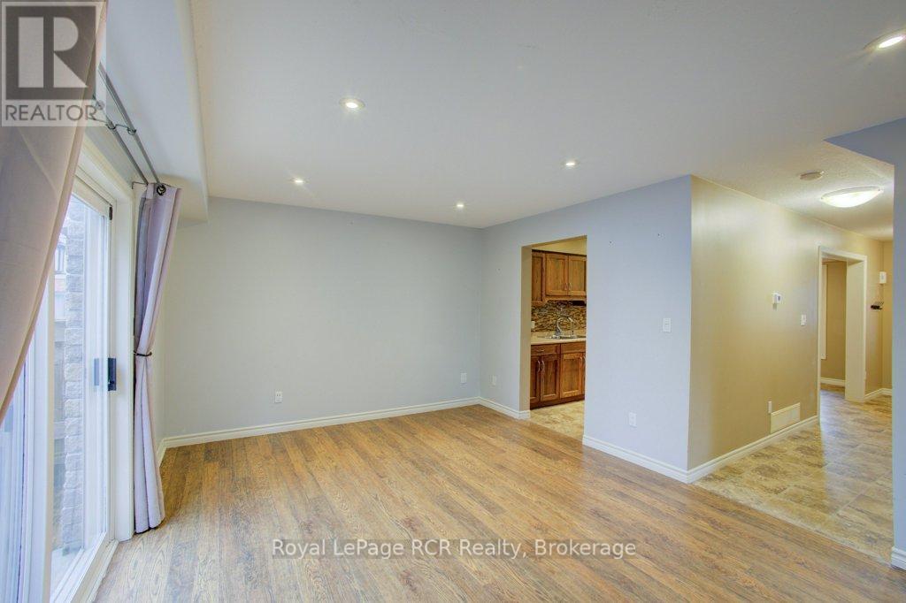 371 Main Street W, Minto, Ontario  N0G 2P0 - Photo 10 - X12868372