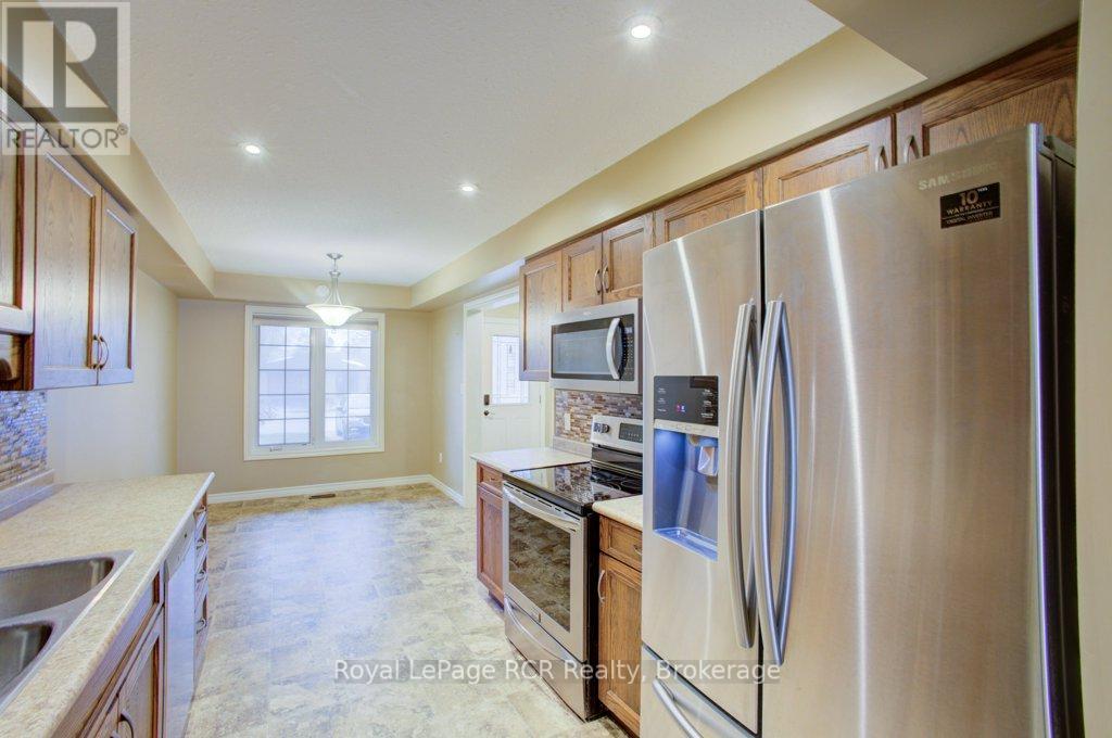 371 Main Street W, Minto, Ontario  N0G 2P0 - Photo 12 - X12868372