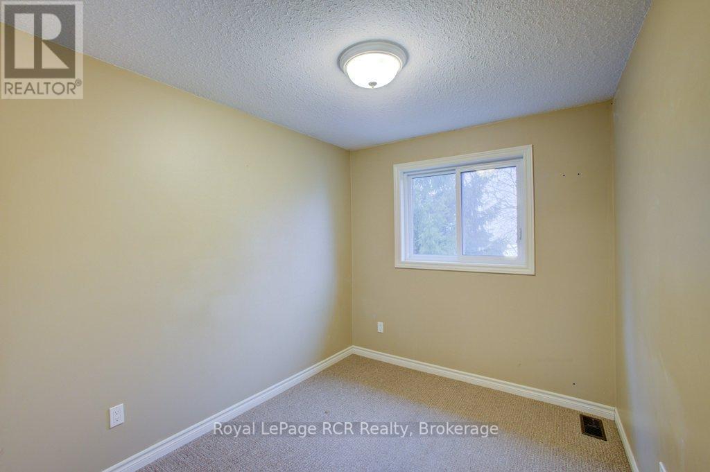 371 Main Street W, Minto, Ontario  N0G 2P0 - Photo 25 - X12868372