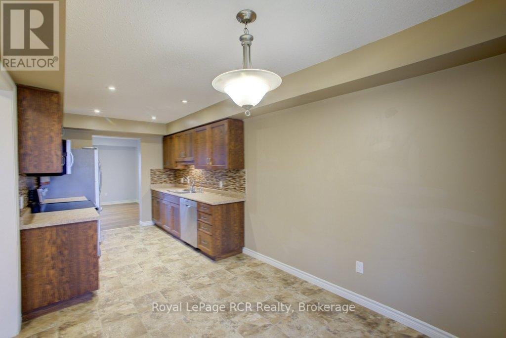 371 Main Street W, Minto, Ontario  N0G 2P0 - Photo 18 - X12868372