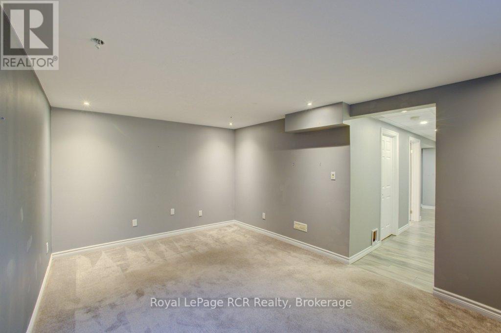 371 Main Street W, Minto, Ontario  N0G 2P0 - Photo 30 - X12868372