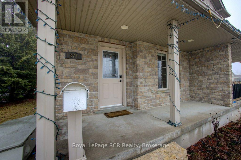 371 Main Street W, Minto, Ontario  N0G 2P0 - Photo 6 - X12868372