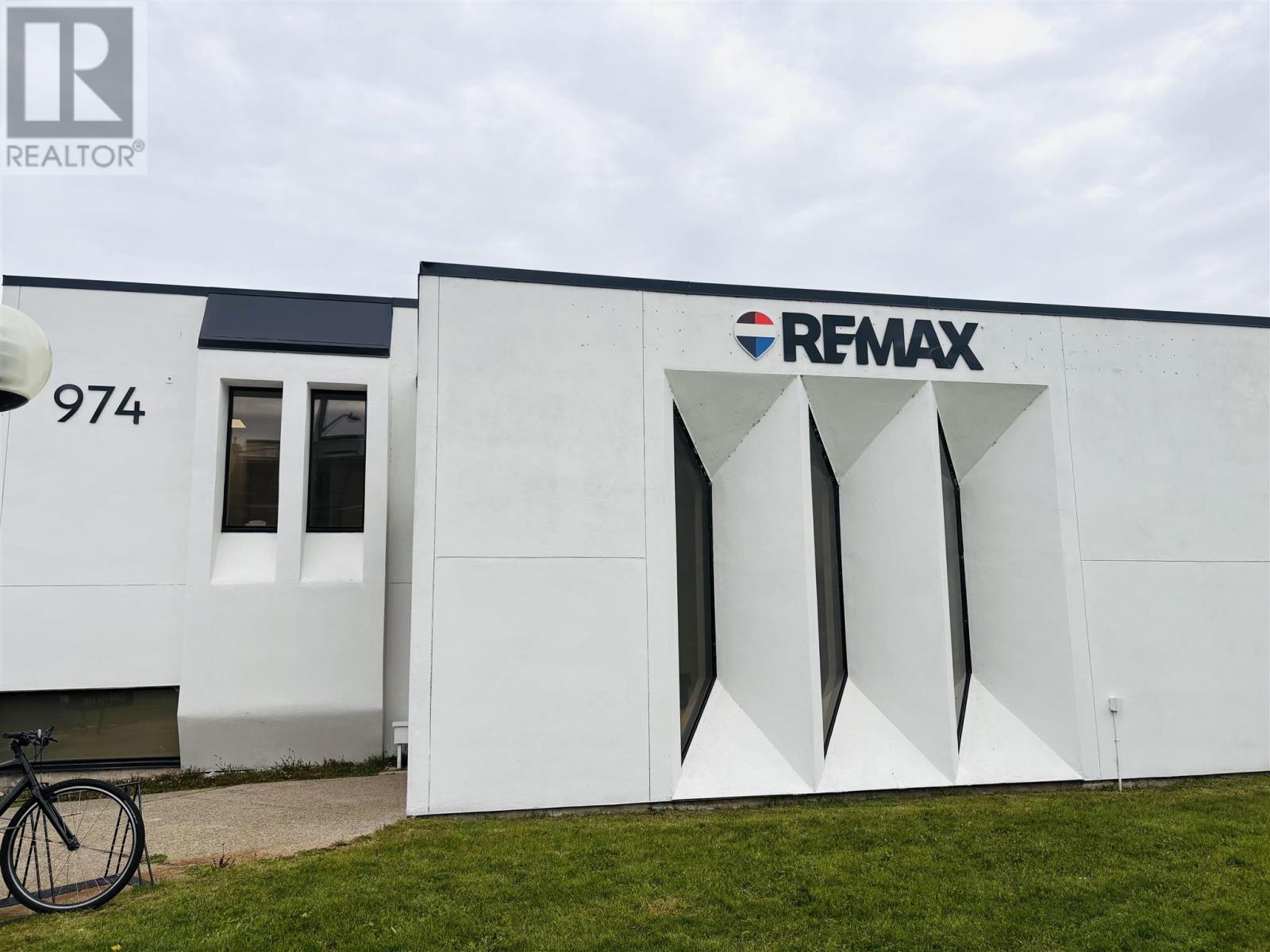 101-974 Queen Street East, Sault Ste. Marie, Ontario  P6A 2C5 - Photo 2 - SM260461