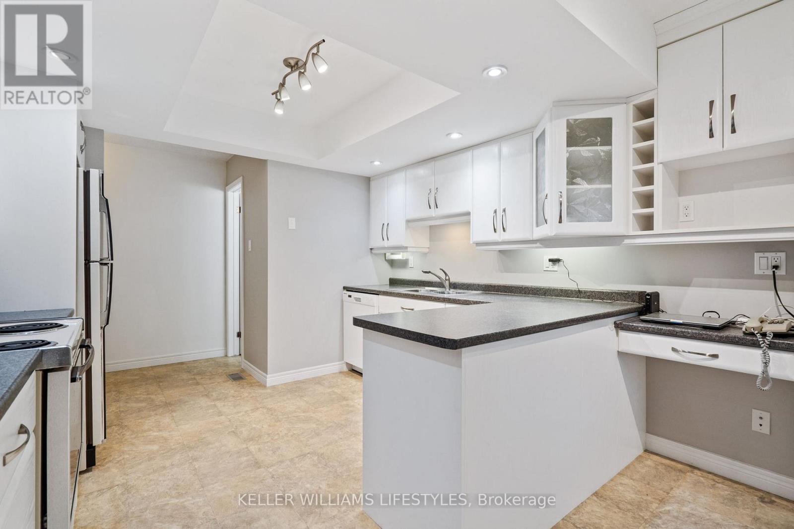 345 Everglade Crescent, London North, Ontario  N6H 4M7 - Photo 17 - X12861828