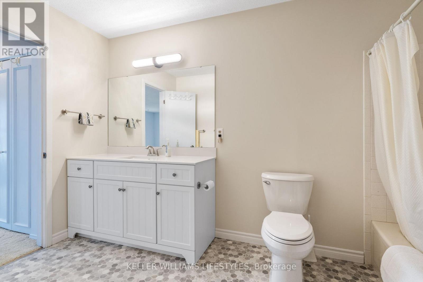 345 Everglade Crescent, London North, Ontario  N6H 4M7 - Photo 32 - X12861828