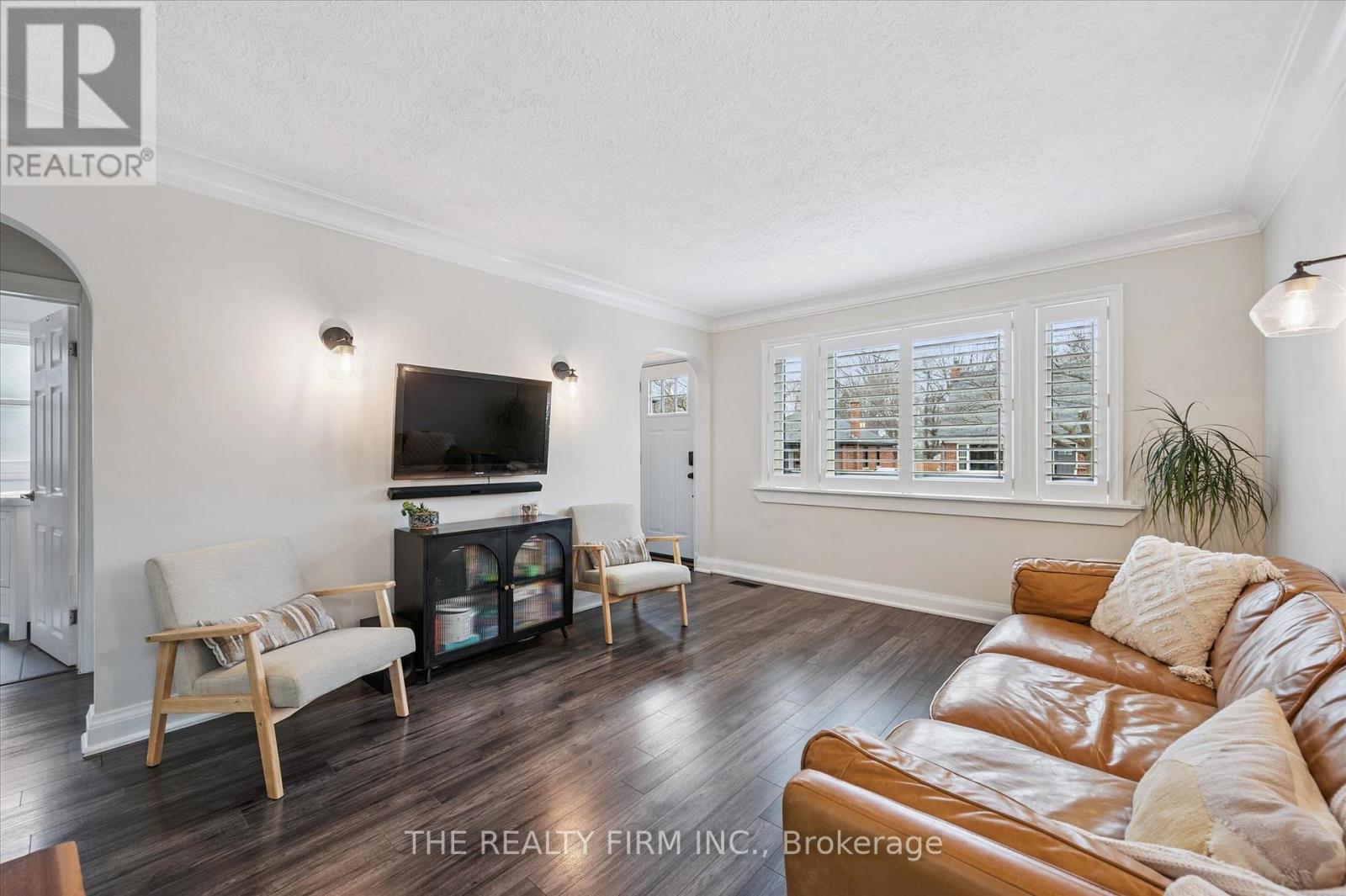 9 Dodds Avenue E, Guelph (St. Patrick's Ward), Ontario  N1E 5X2 - Photo 11 - X12873550