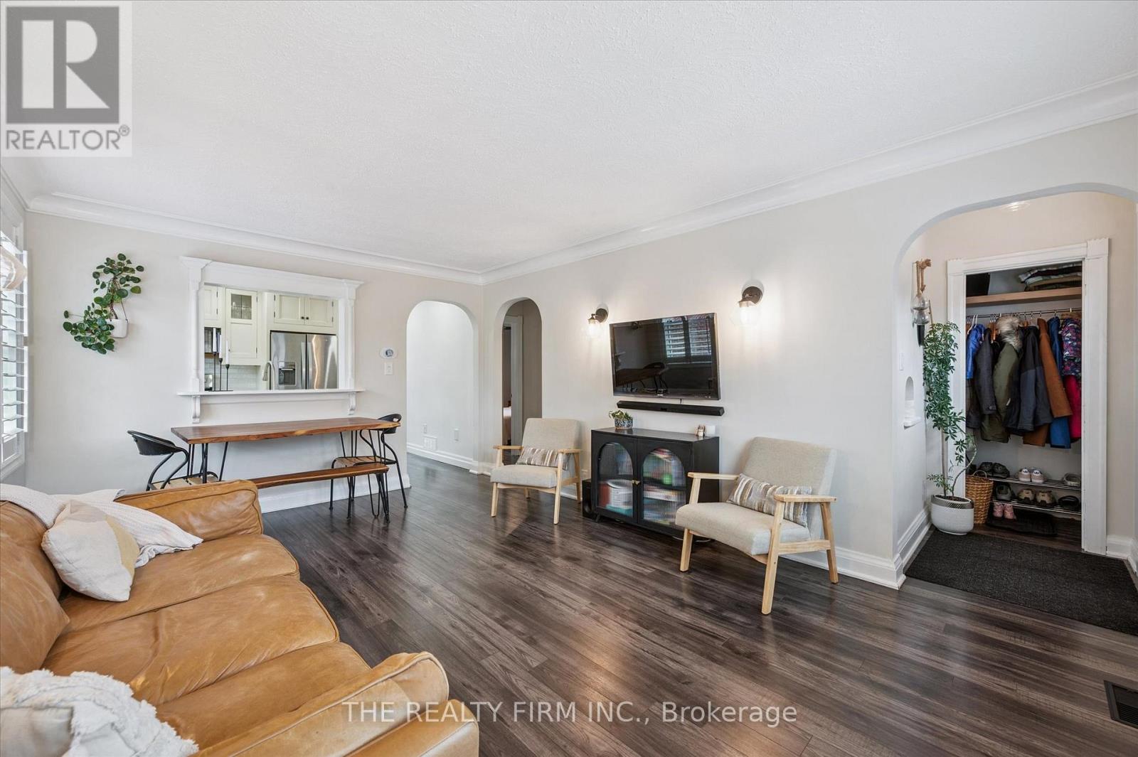 9 Dodds Avenue E, Guelph (St. Patrick's Ward), Ontario  N1E 5X2 - Photo 12 - X12873550