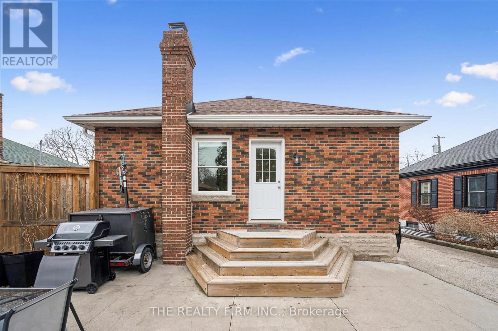 9 Dodds Avenue E, Guelph (St. Patrick's Ward), Ontario  N1E 5X2 - Photo 41 - X12873550