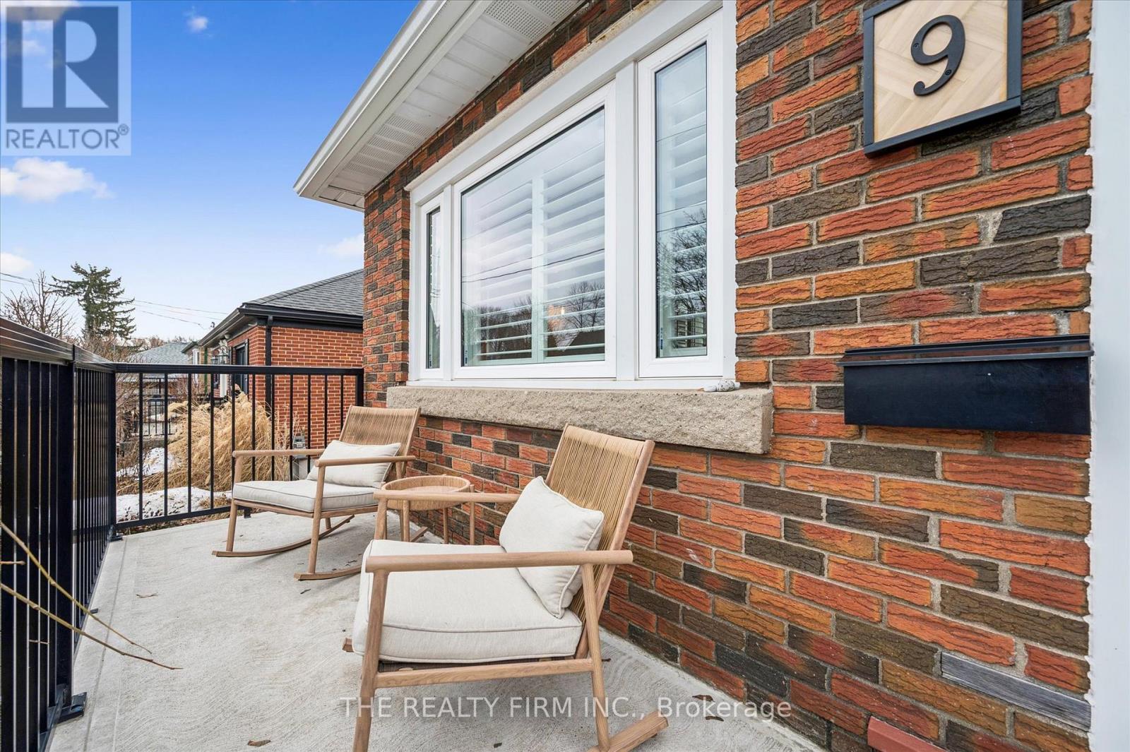 9 Dodds Avenue E, Guelph (St. Patrick's Ward), Ontario  N1E 5X2 - Photo 6 - X12873550