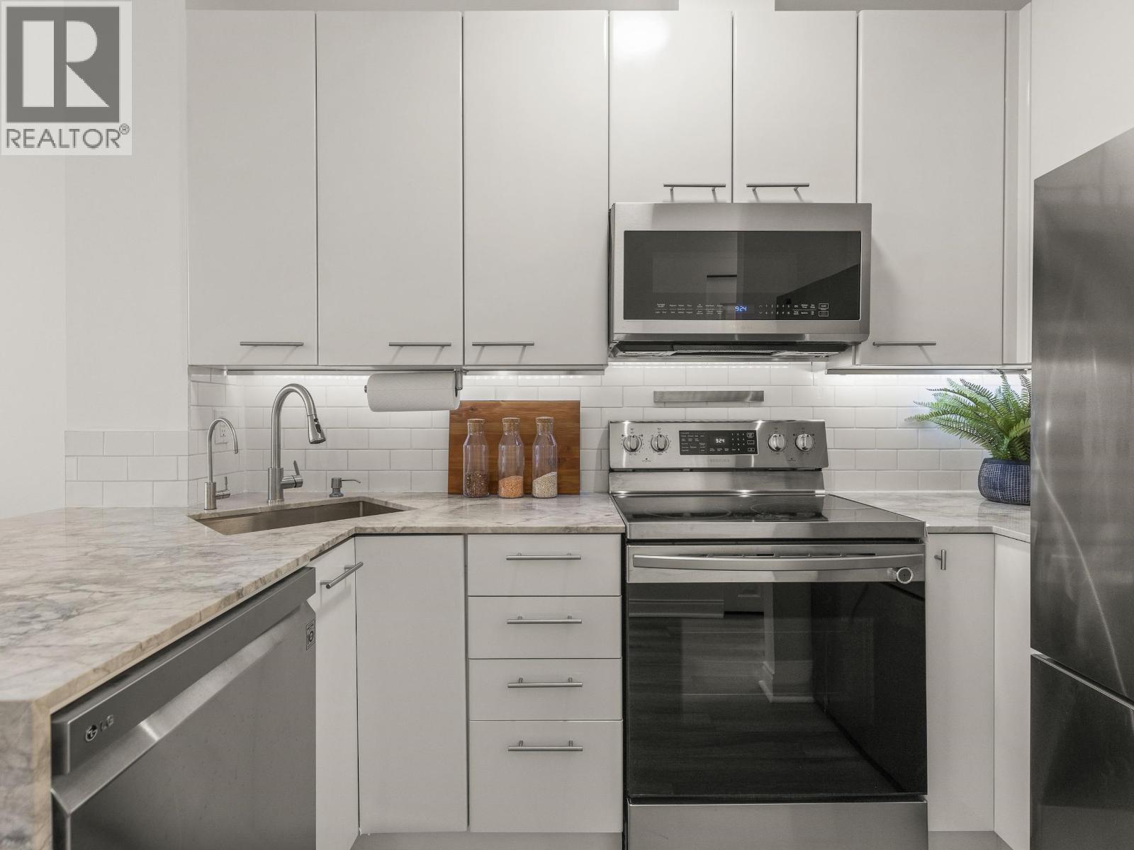 103 2028 W 11th Avenue, Vancouver, British Columbia  V6J 2C9 - Photo 11 - R3098355