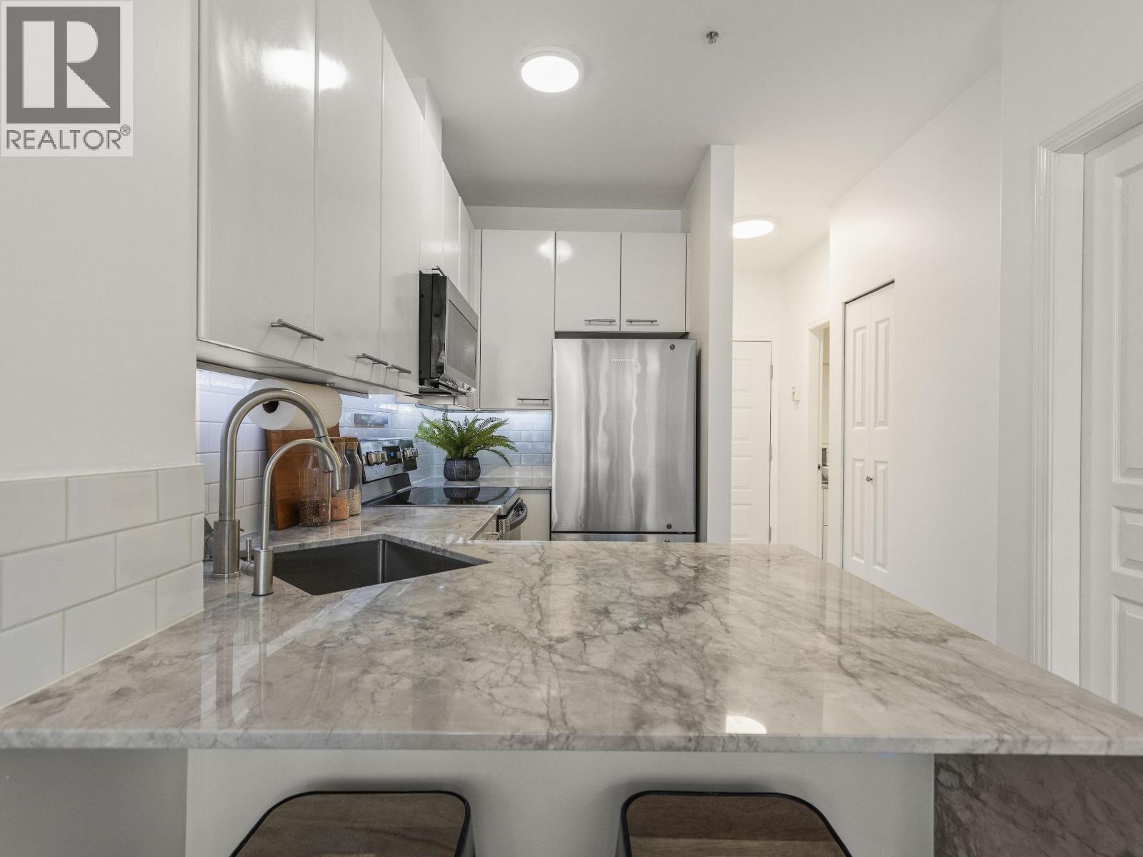 103 2028 W 11th Avenue, Vancouver, British Columbia  V6J 2C9 - Photo 9 - R3098355