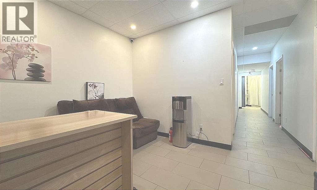 4500 Macleod Trail Sw, Calgary, Alberta  T2G 0A5 - Photo 2 - A2292217