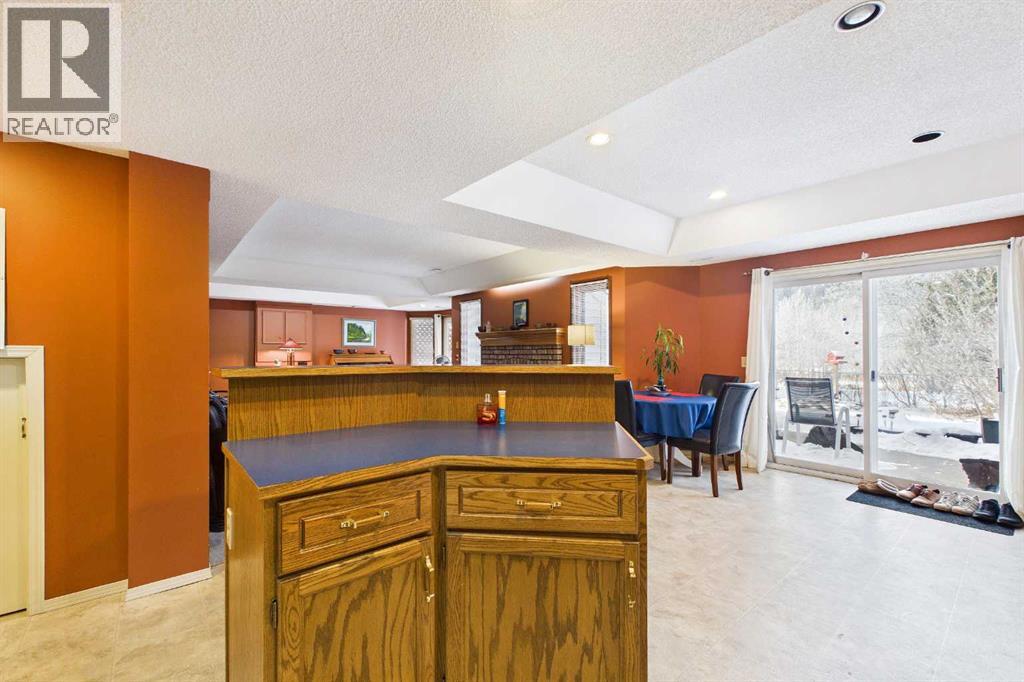 70 Riverview Circle, Cochrane, Alberta  T4C 1K3 - Photo 30 - A2292705