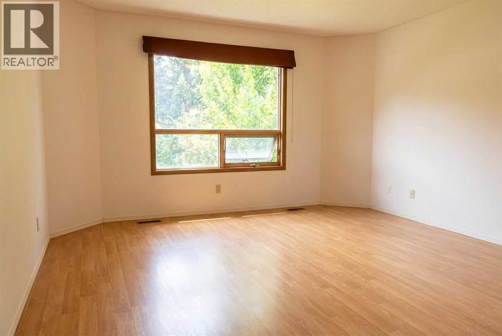 70 Riverview Circle, Cochrane, Alberta  T4C 1K3 - Photo 18 - A2292705