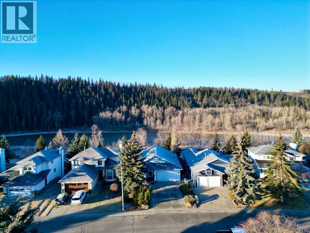 70 Riverview Circle, Cochrane, Alberta  T4C 1K3 - Photo 14 - A2292705