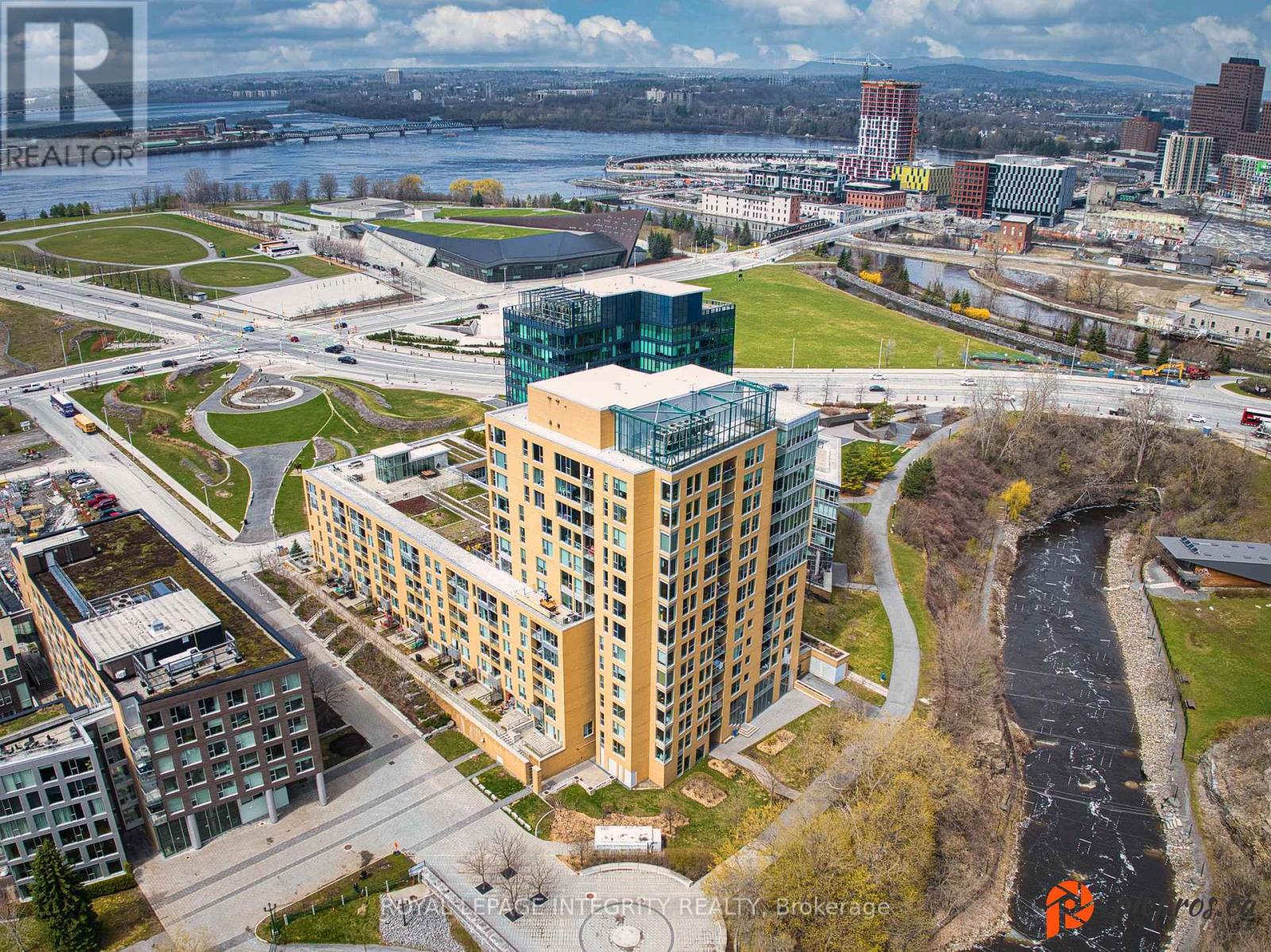 206 - 250 Lett Street, Ottawa, Ontario  K1R 0A8 - Photo 2 - X12873520