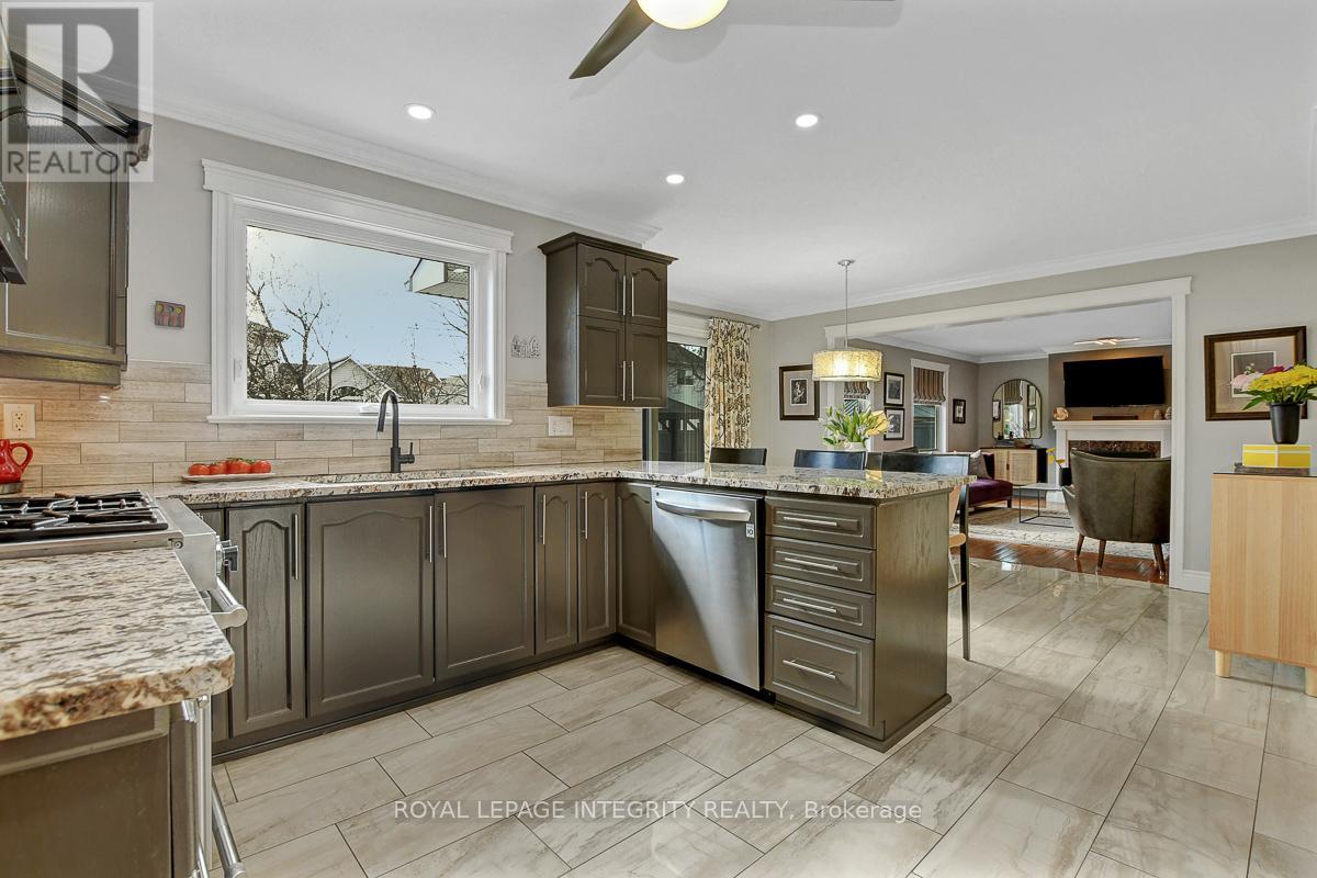 4 Heritage Grove Crescent, Ottawa, Ontario  K2S 1R2 - Photo 13 - X12873560