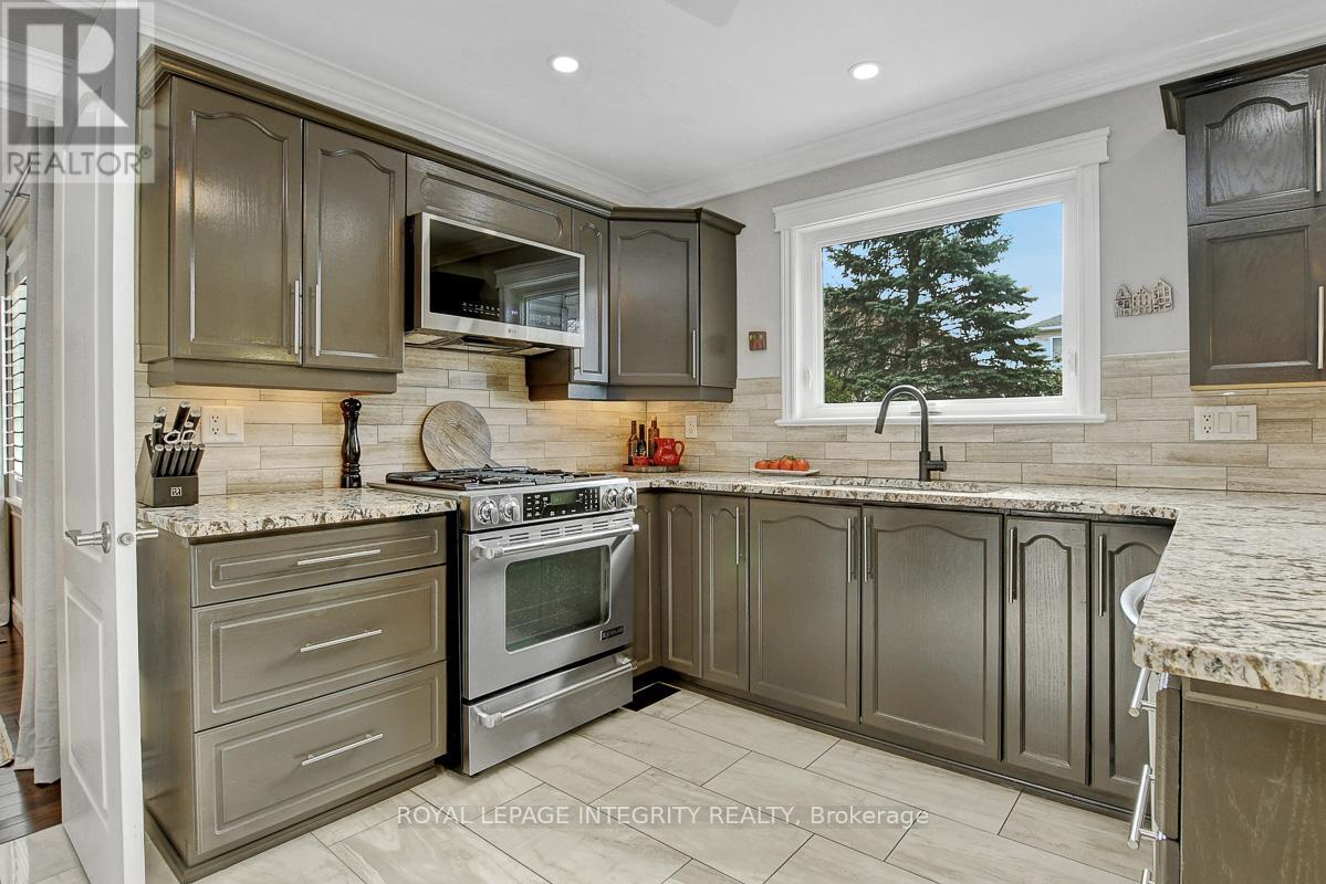 4 Heritage Grove Crescent, Ottawa, Ontario  K2S 1R2 - Photo 14 - X12873560