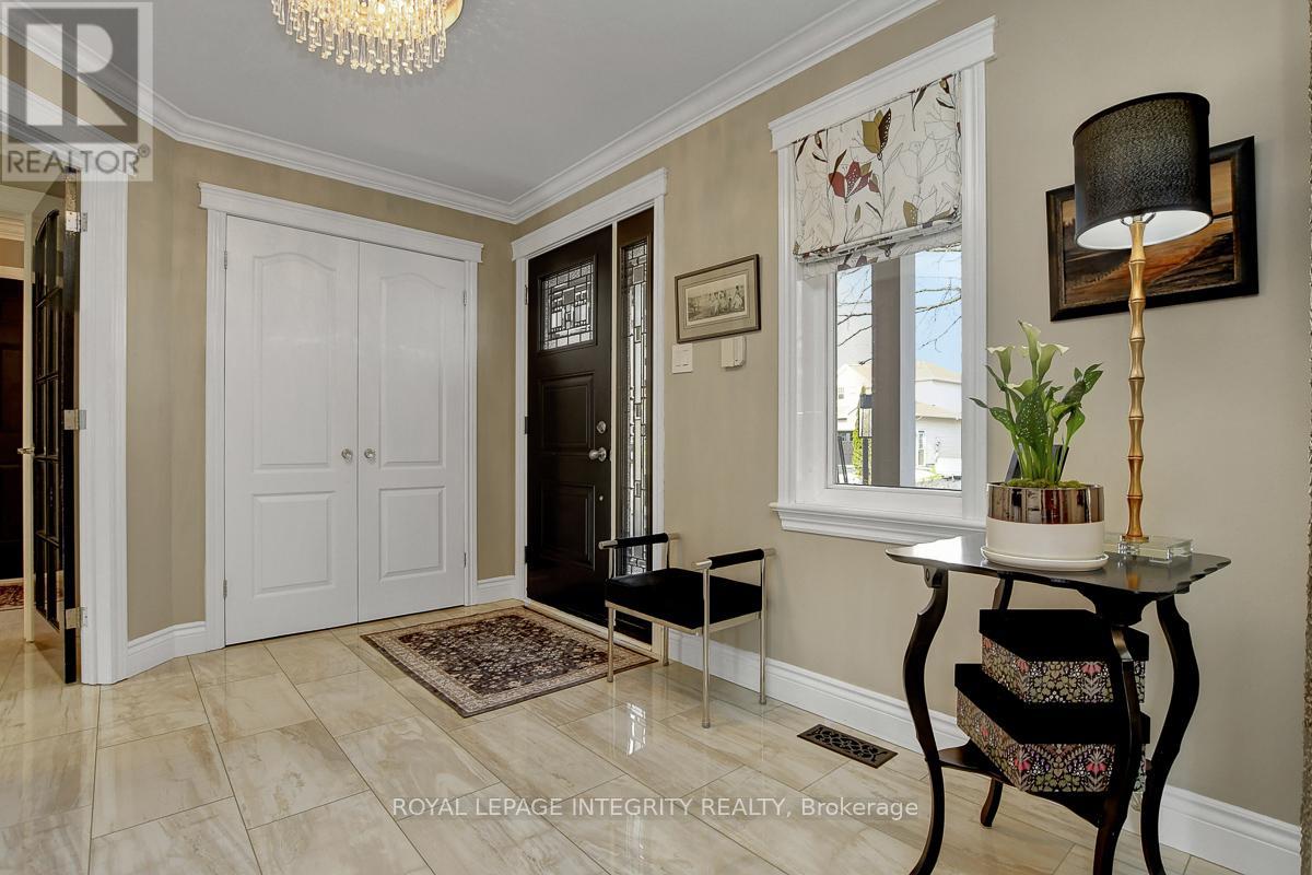 4 Heritage Grove Crescent, Ottawa, Ontario  K2S 1R2 - Photo 4 - X12873560