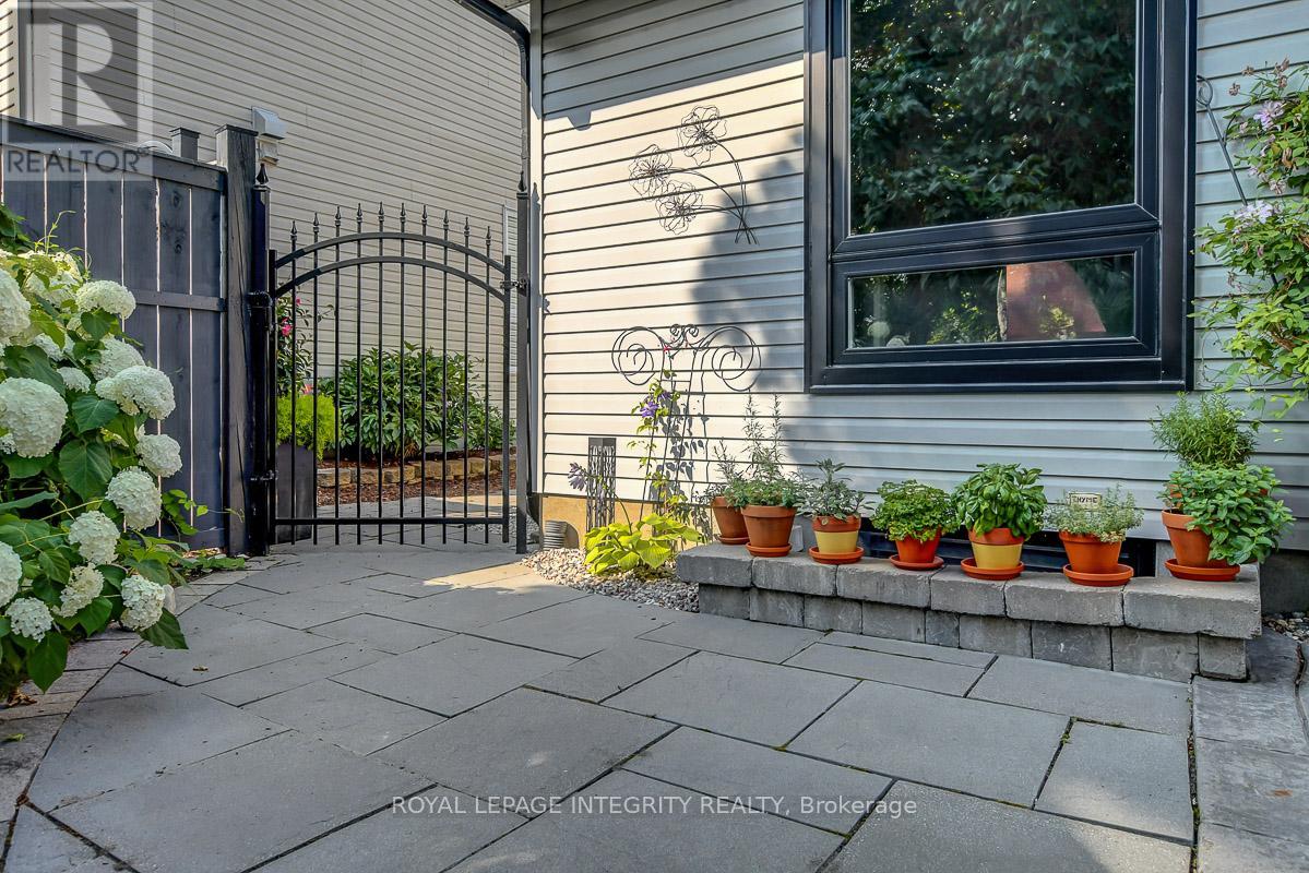 4 Heritage Grove Crescent, Ottawa, Ontario  K2S 1R2 - Photo 43 - X12873560