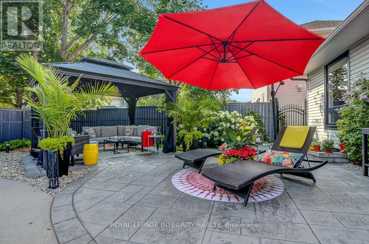 4 Heritage Grove Crescent, Ottawa, Ontario  K2S 1R2 - Photo 45 - X12873560