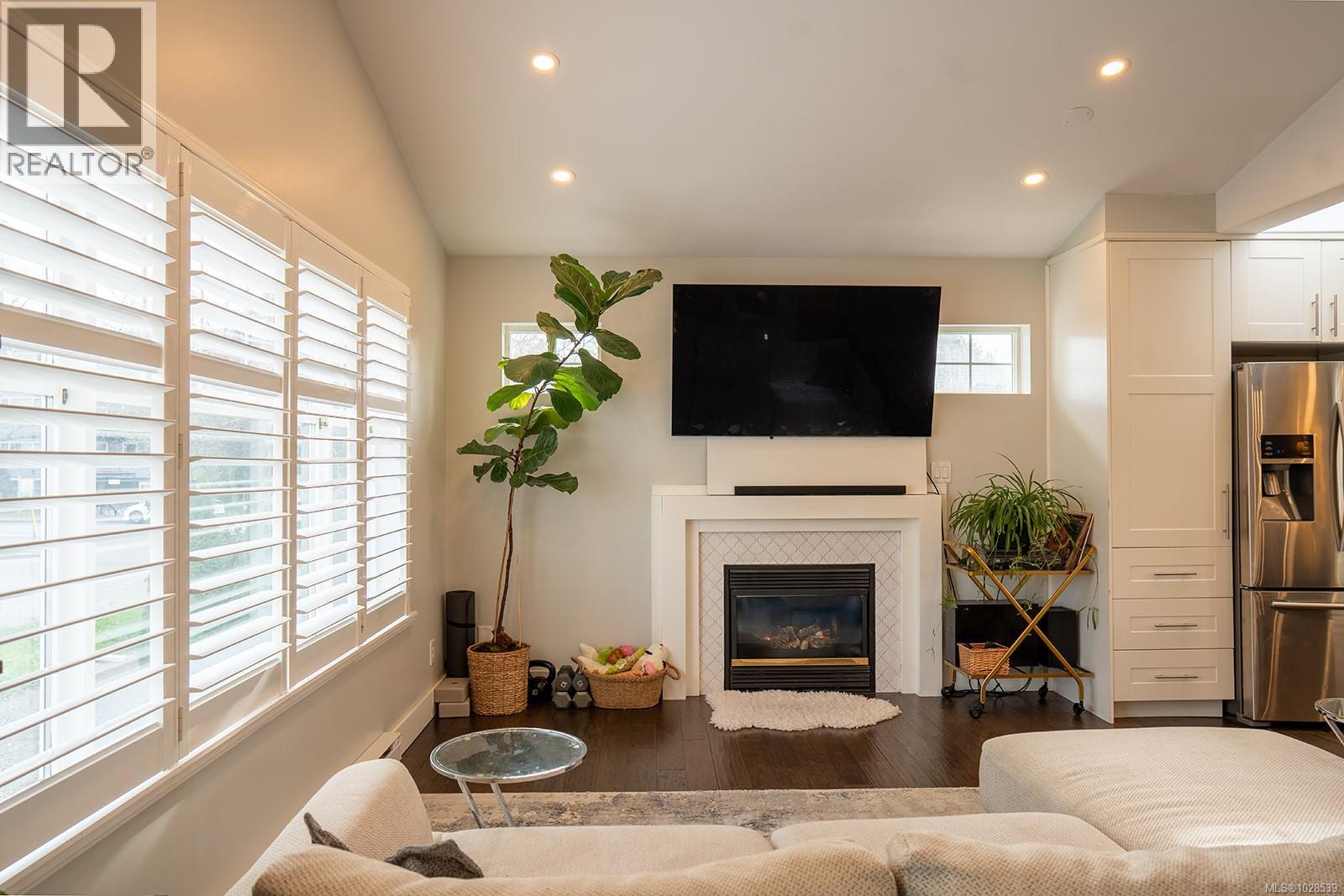 2508 Shakespeare St, Victoria, British Columbia  V8R 4G5 - Photo 13 - 1028539