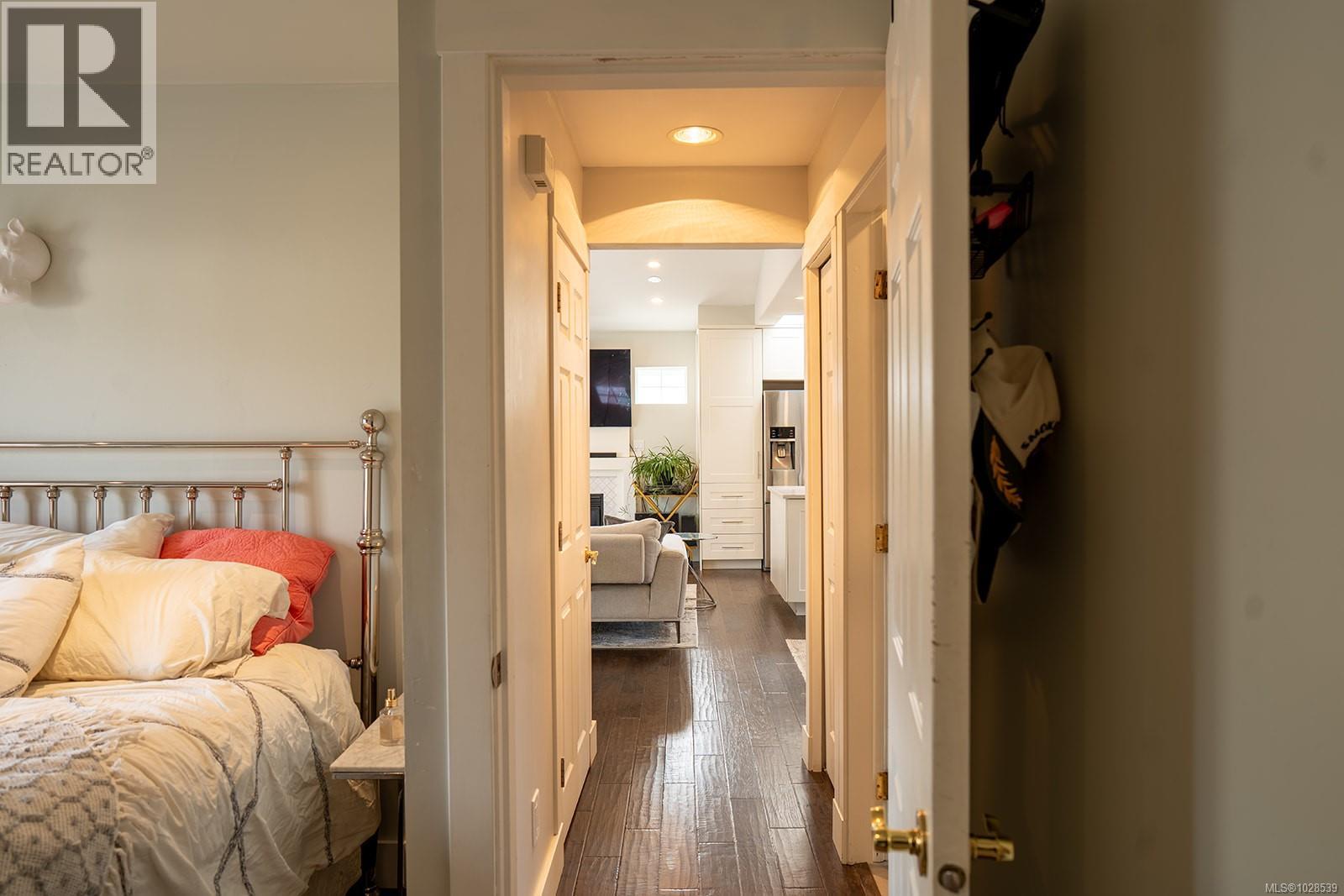 2508 Shakespeare St, Victoria, British Columbia  V8R 4G5 - Photo 20 - 1028539