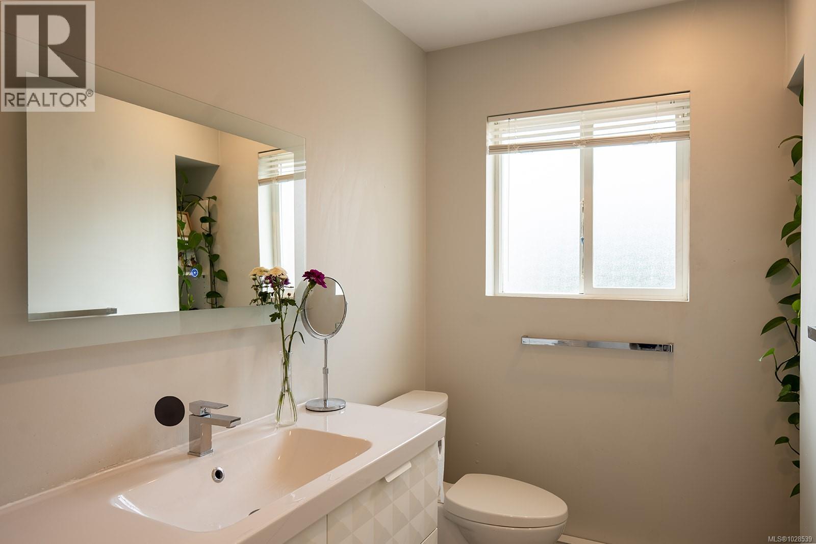 2508 Shakespeare St, Victoria, British Columbia  V8R 4G5 - Photo 21 - 1028539