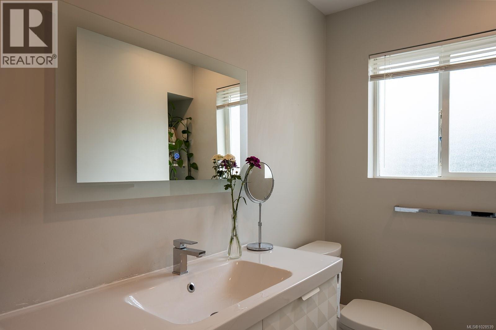 2508 Shakespeare St, Victoria, British Columbia  V8R 4G5 - Photo 22 - 1028539