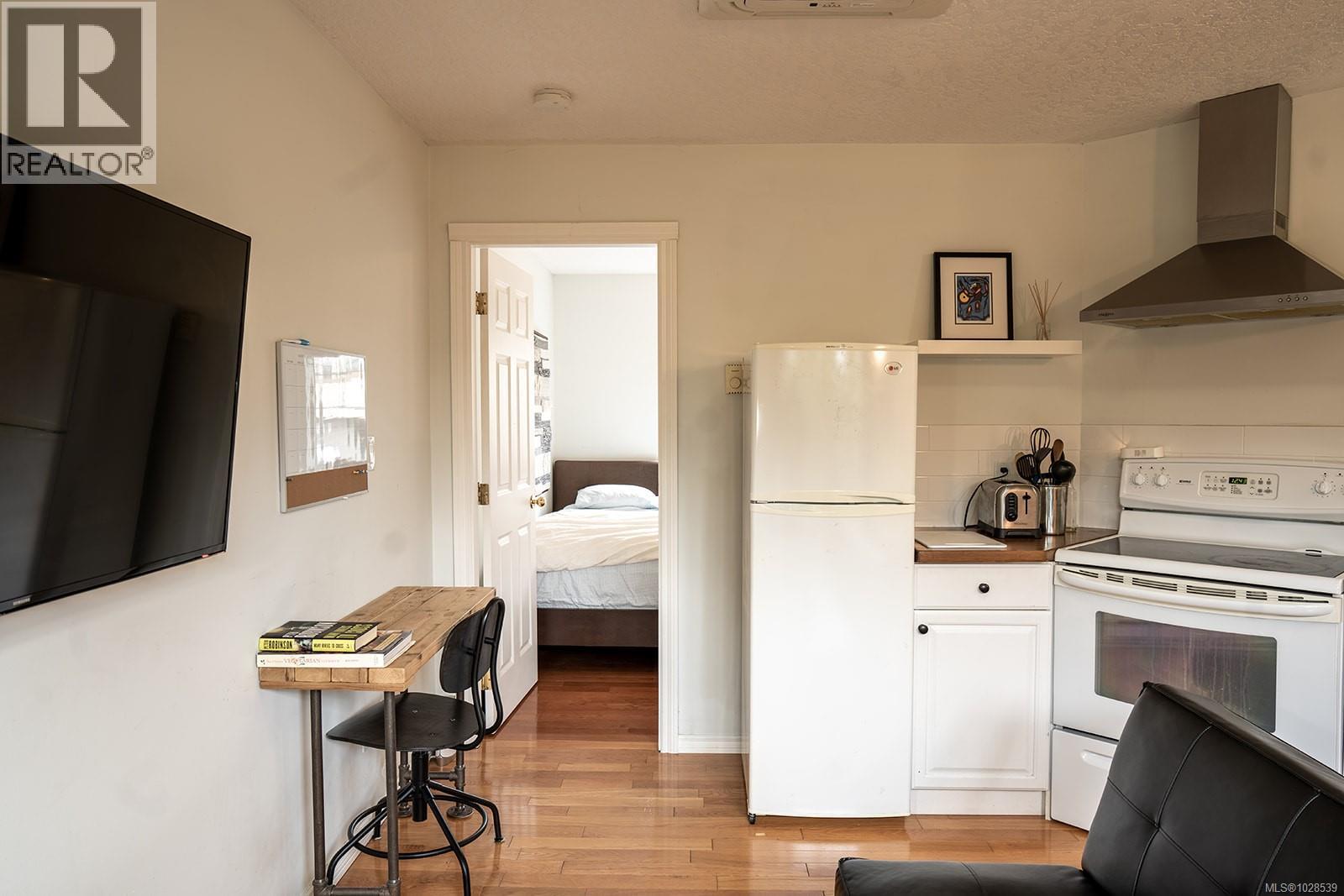 2508 Shakespeare St, Victoria, British Columbia  V8R 4G5 - Photo 28 - 1028539