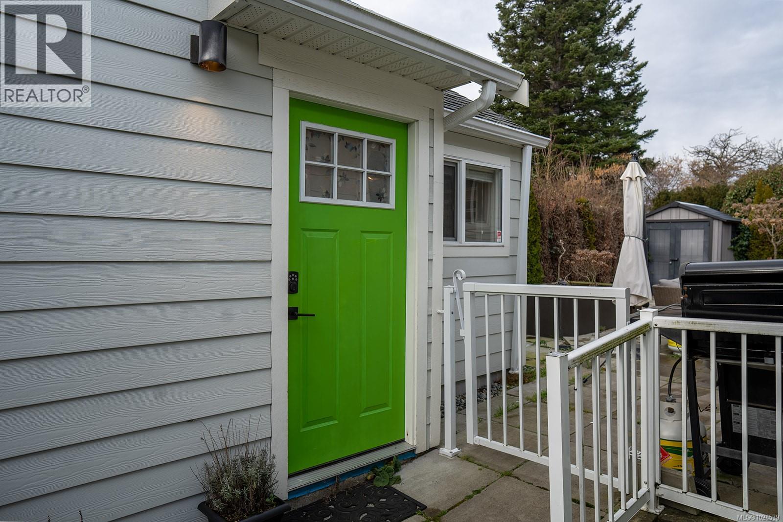 2508 Shakespeare St, Victoria, British Columbia  V8R 4G5 - Photo 35 - 1028539