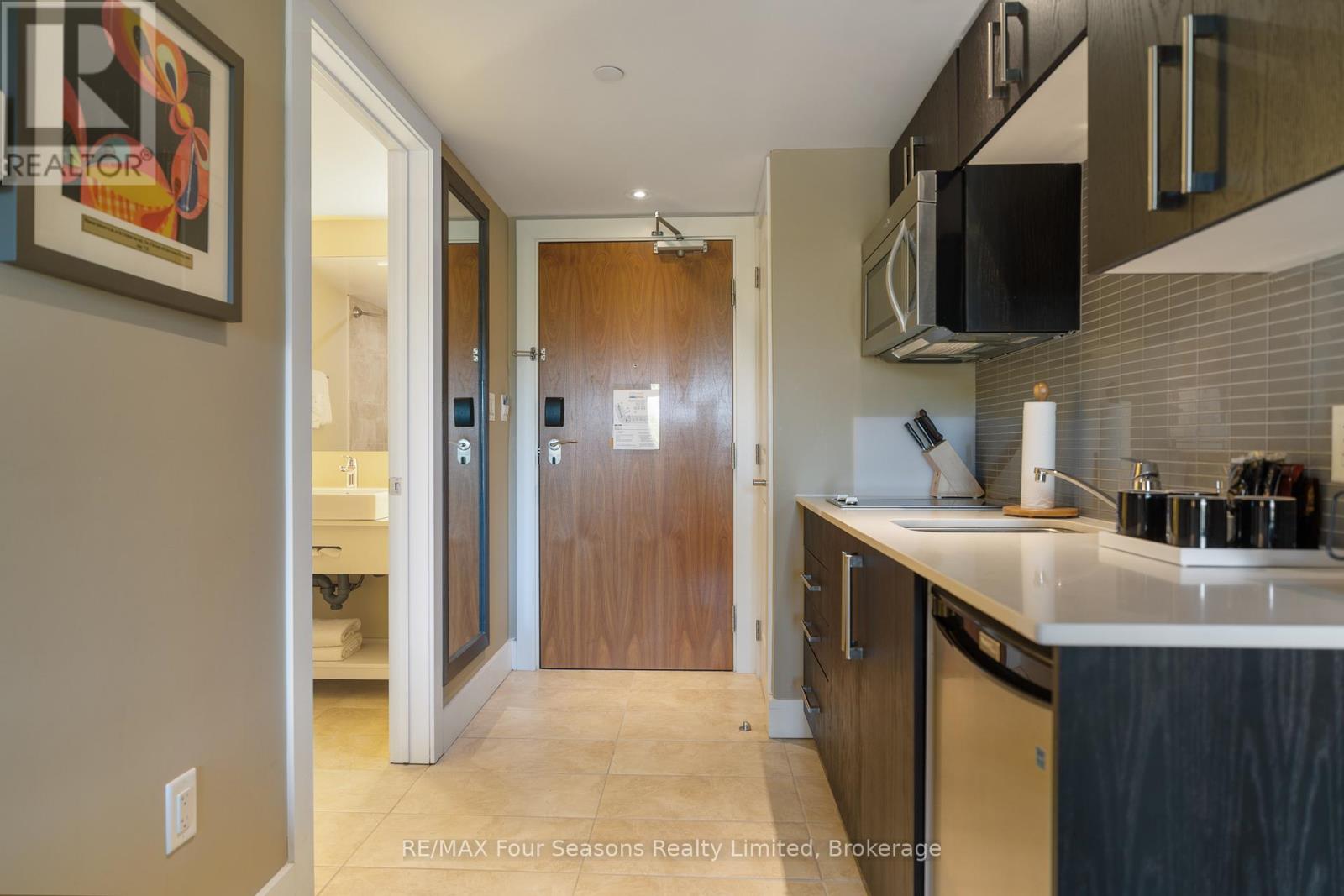 3411/3413 - 9 Harbour Street E, Collingwood, Ontario  L9Y 5C5 - Photo 4 - S12873526